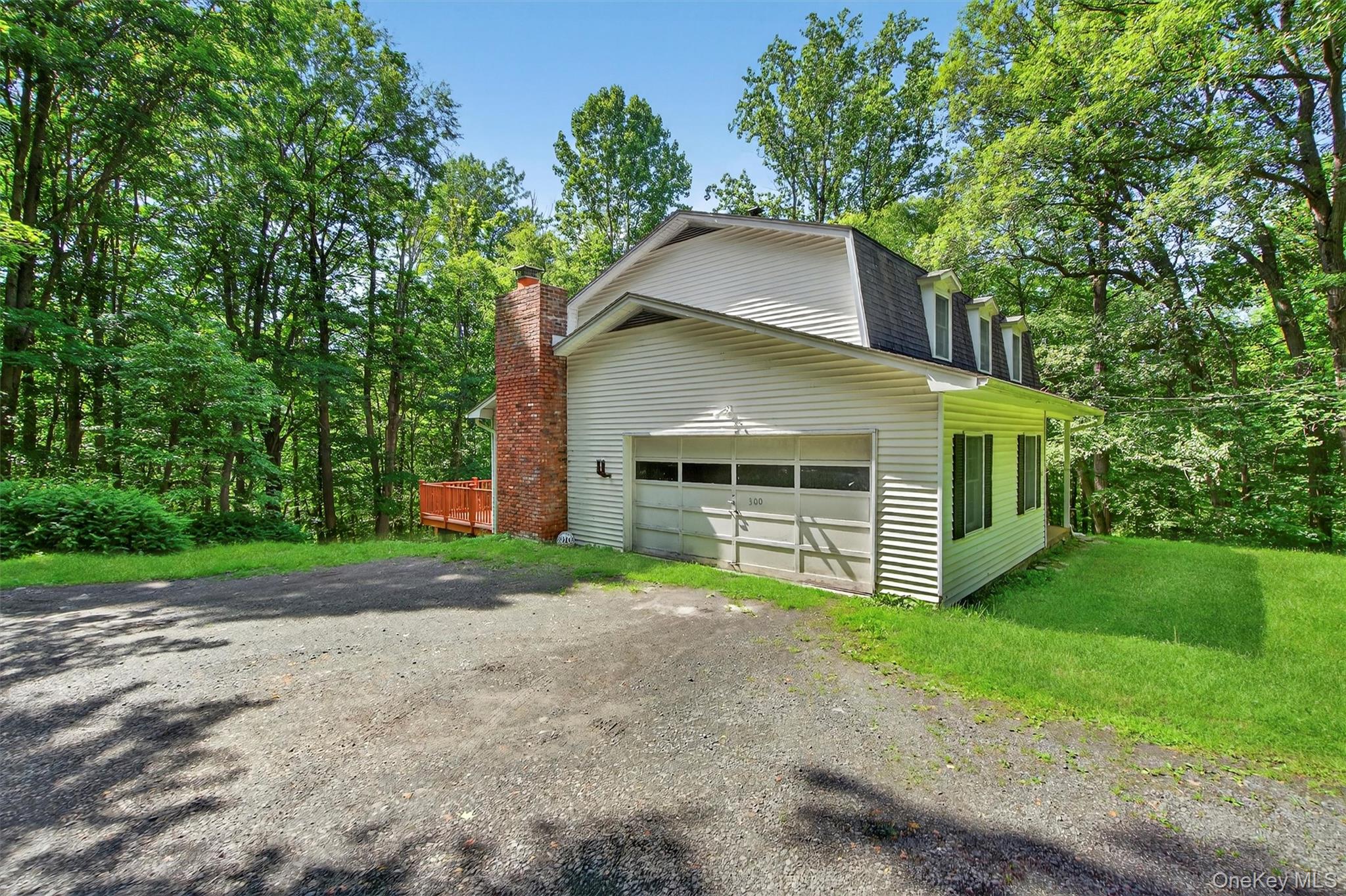 300 Estrada Road Property Photo 17