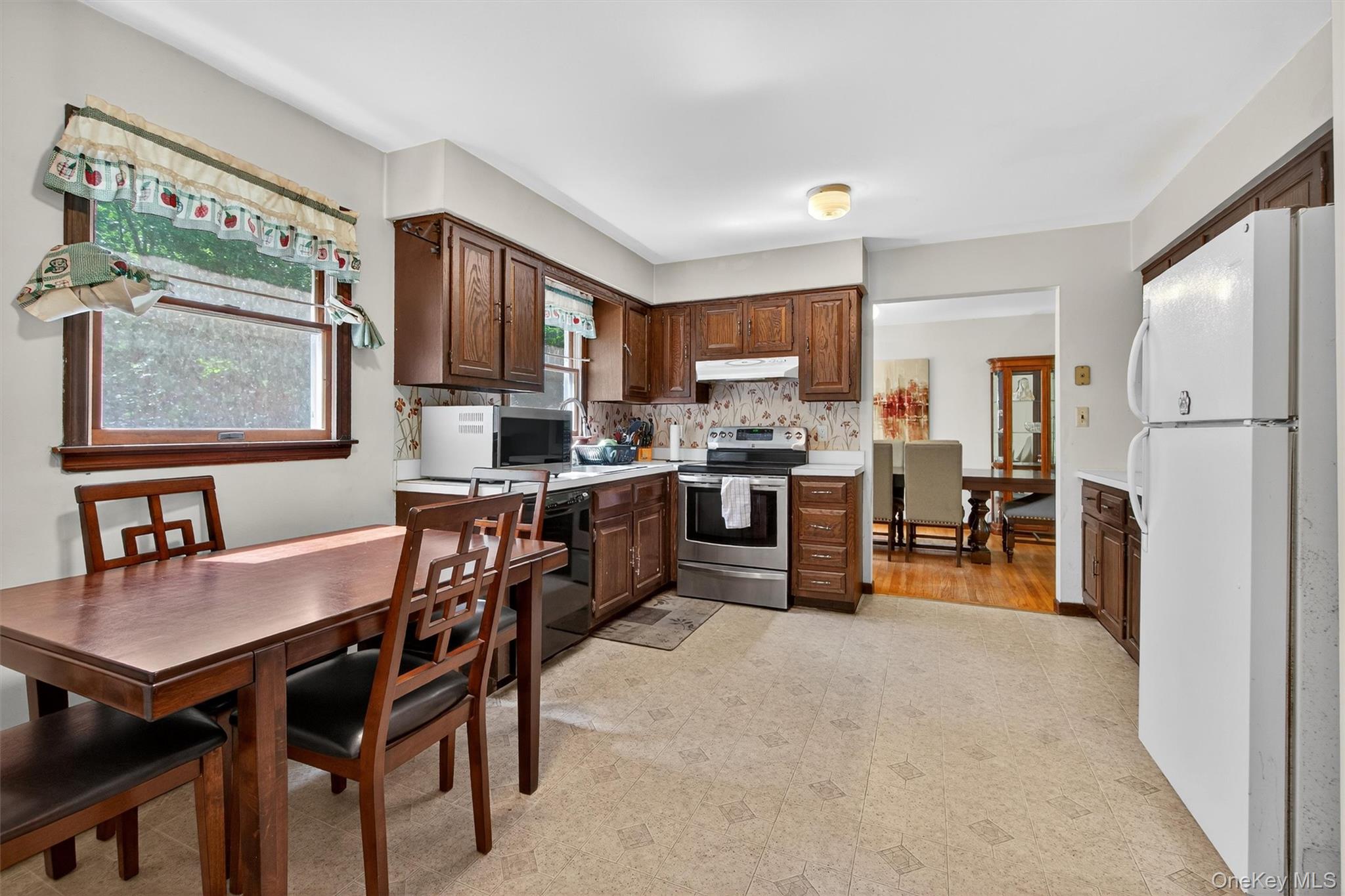 300 Estrada Road Property Photo 30
