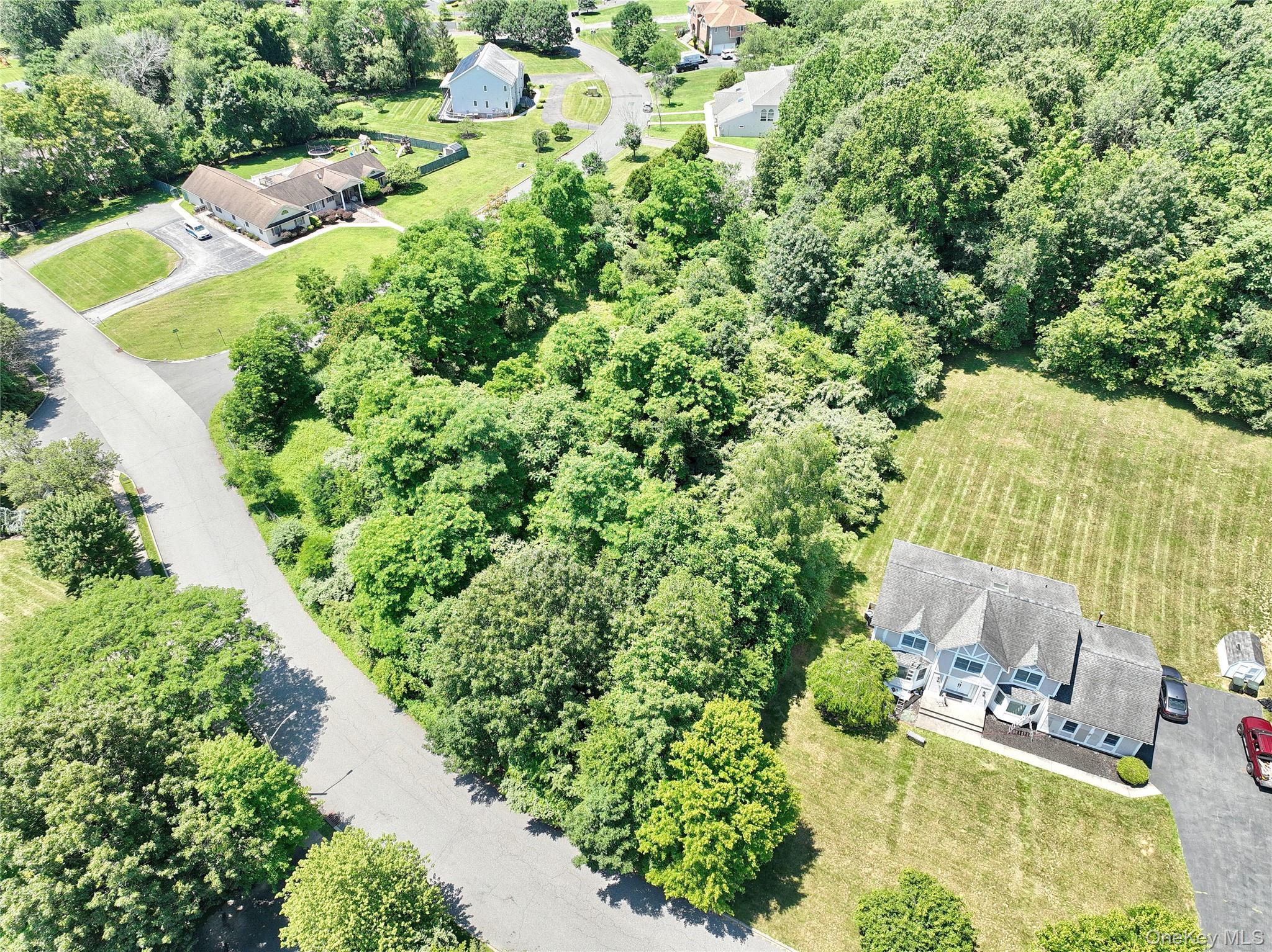 10 Fosse Court Property Photo 18