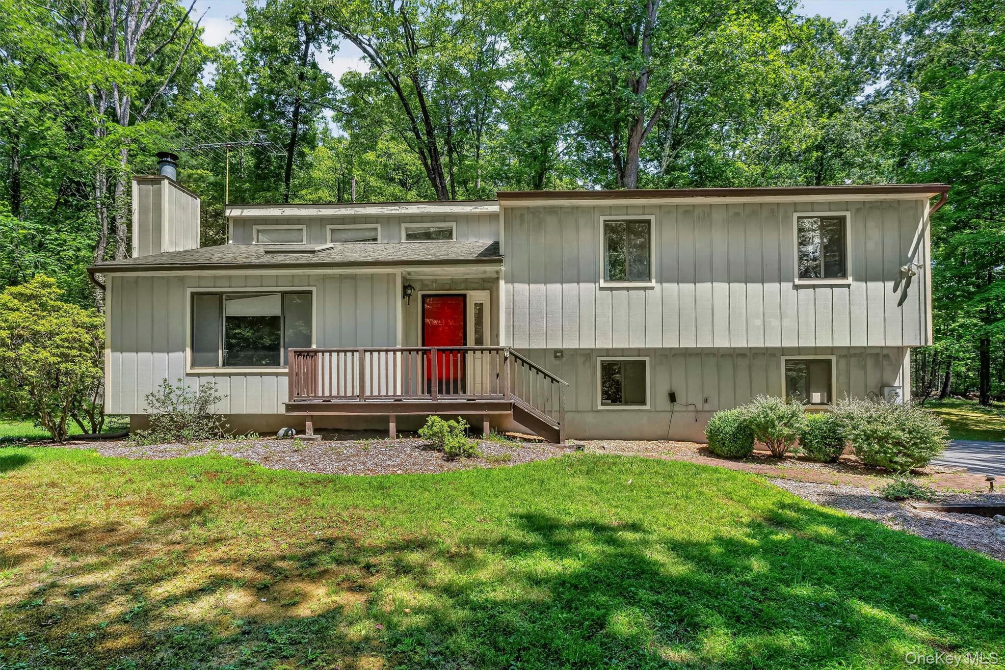 98 Wildwood Circle Property Photo 3