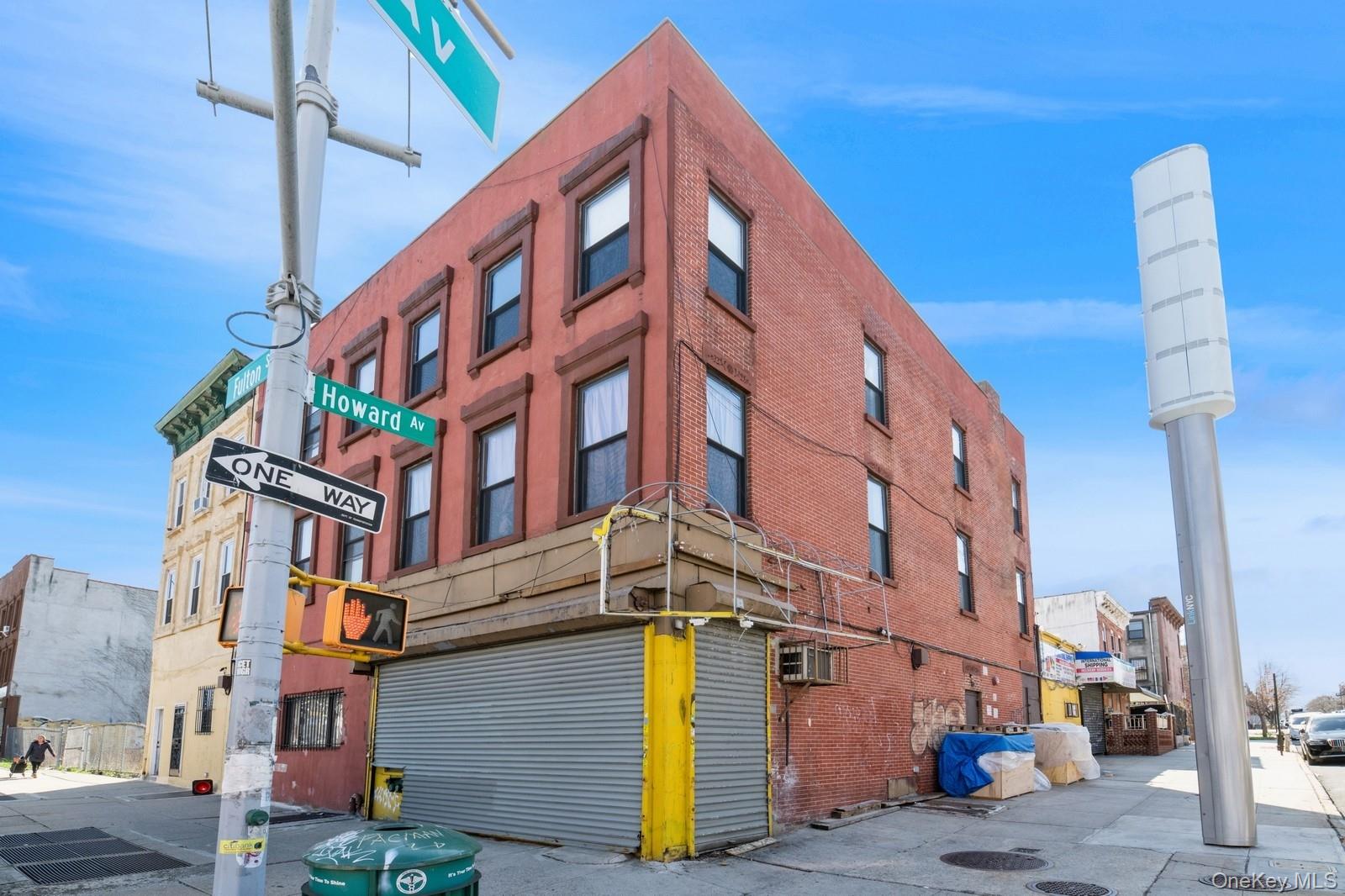 275 Howard Avenue Property Photo 2