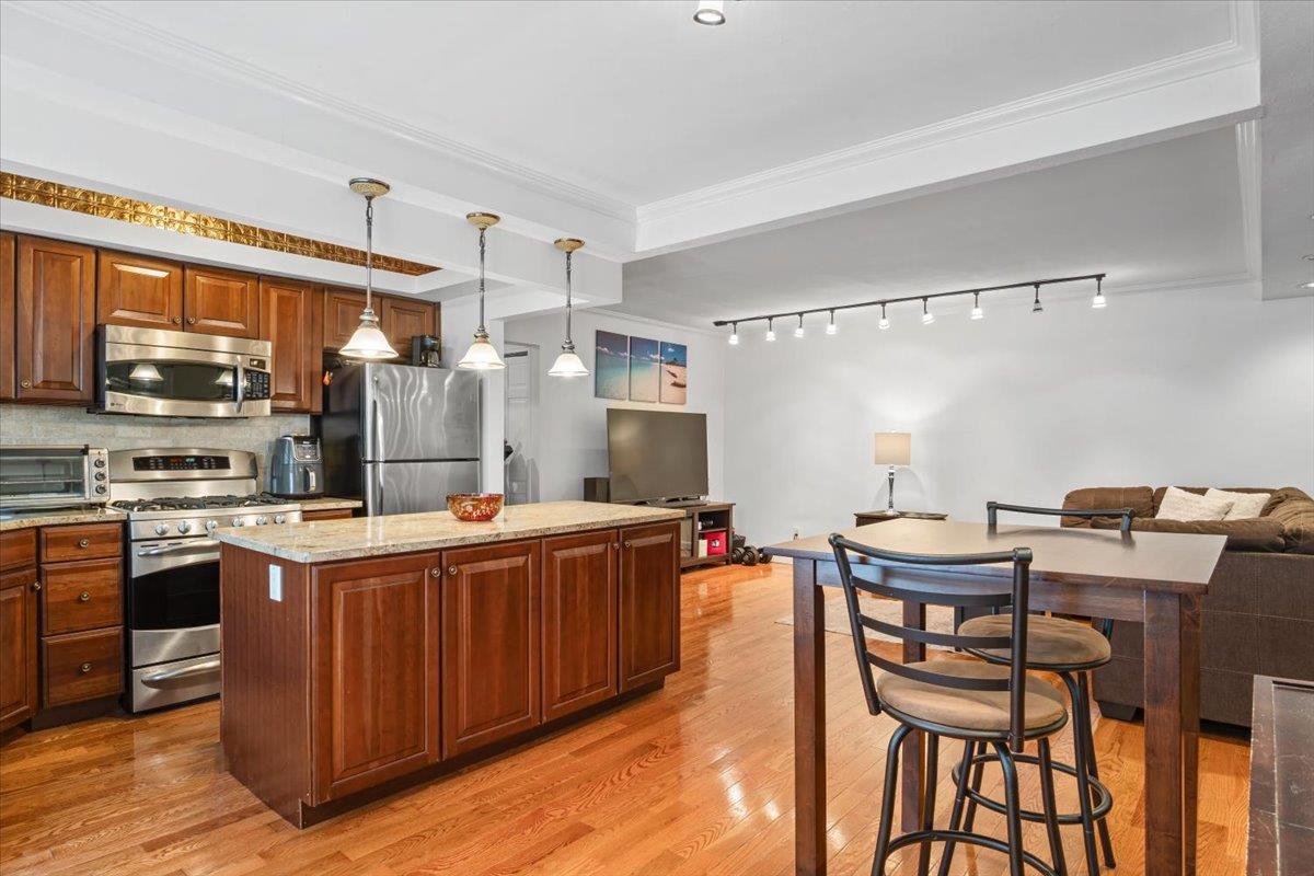 81 Edwards Street T Property Photo 1