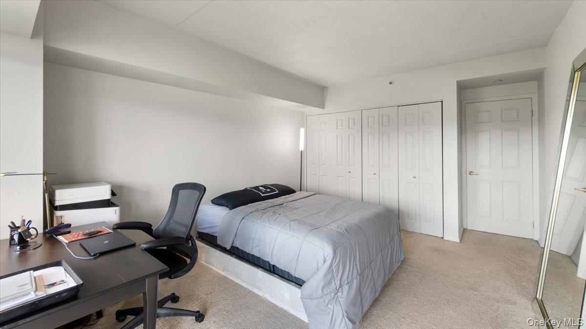 1020 Warburton Avenue 9c Property Photo 12