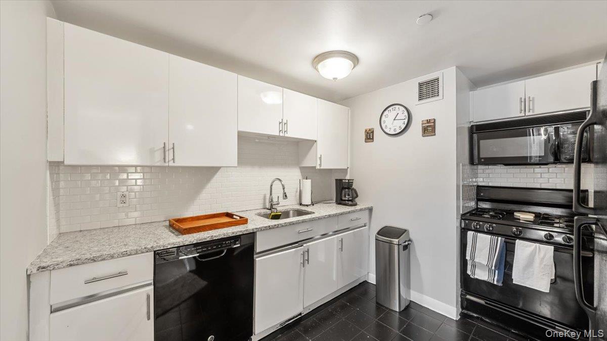 1020 Warburton Avenue 9c Property Photo 13