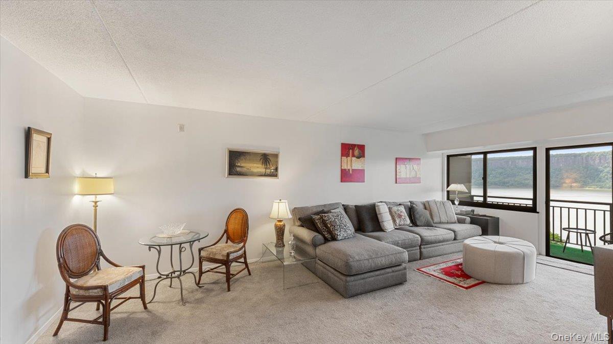 1020 Warburton Avenue 9c Property Photo 18