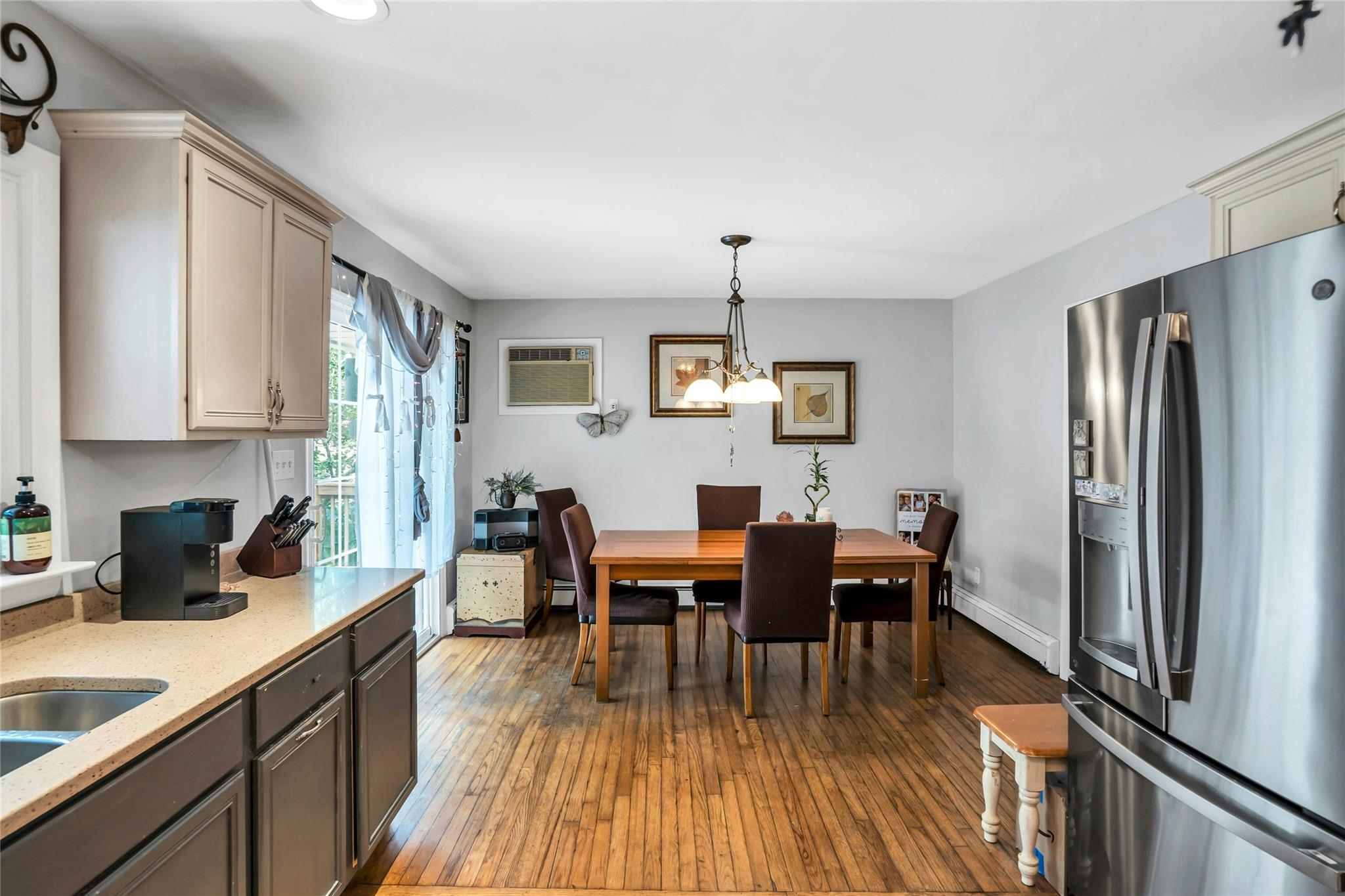 11 Grove Avenue Property Photo 8