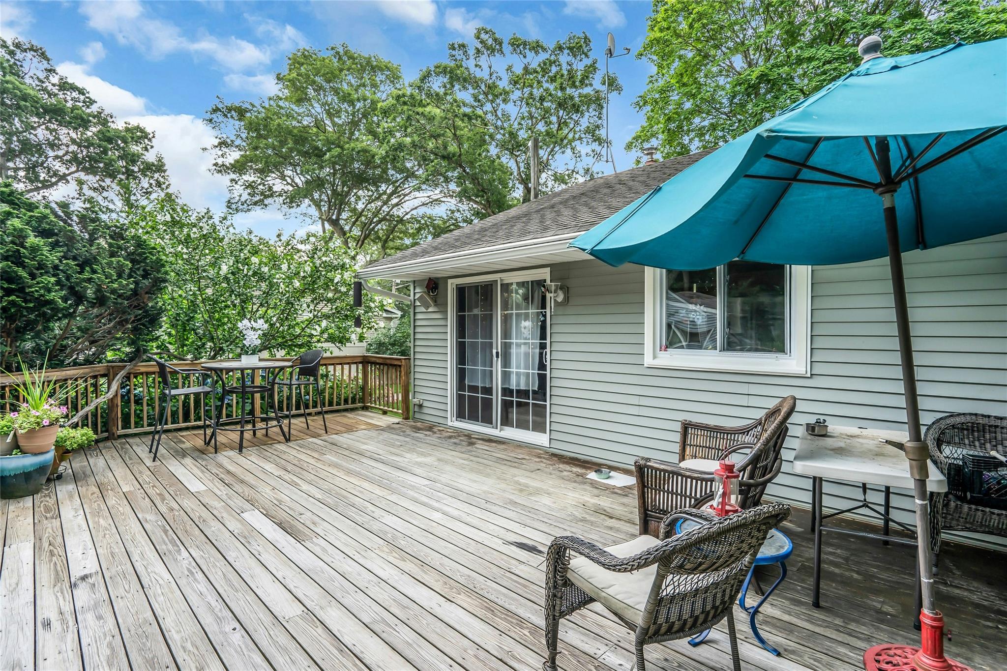 11 Grove Avenue Property Photo 23