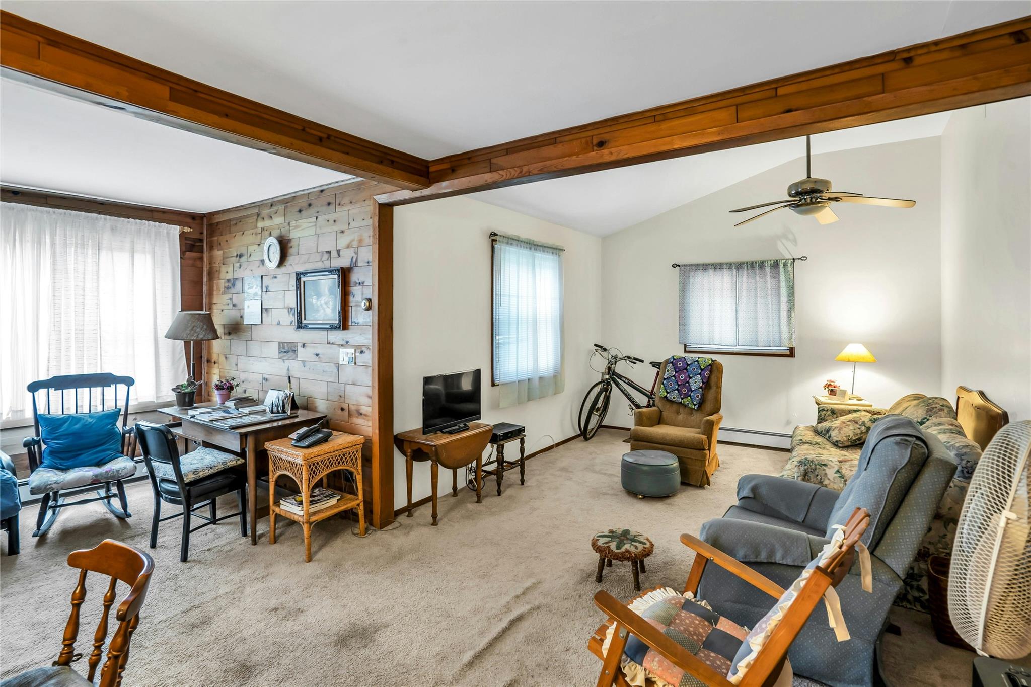 11 Grove Avenue Property Photo 28