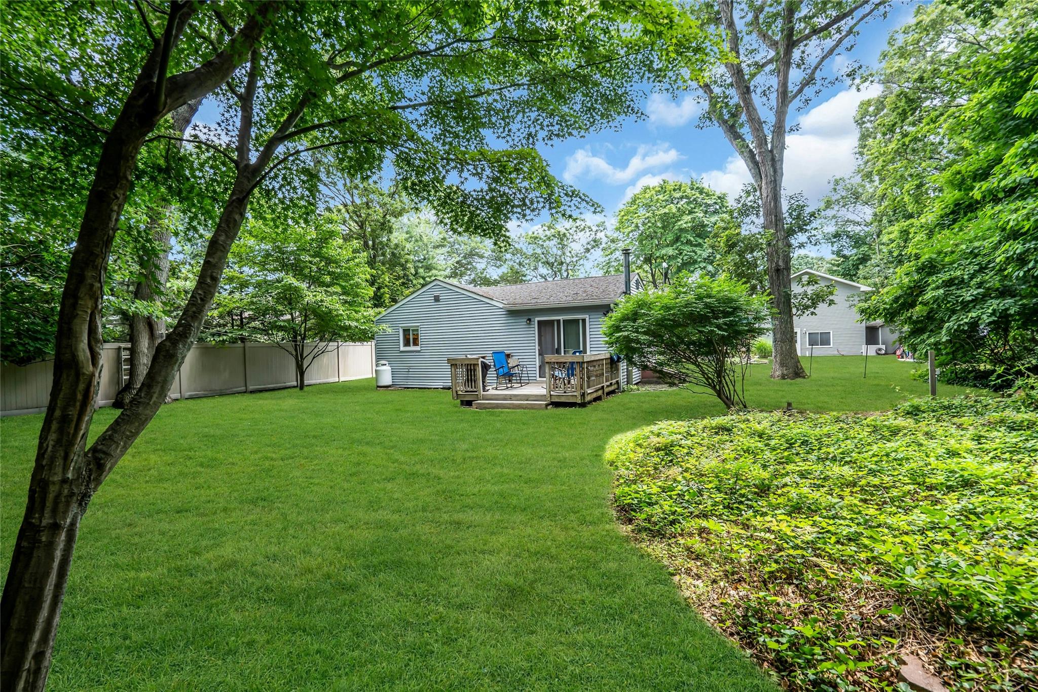 11 Grove Avenue Property Photo 33