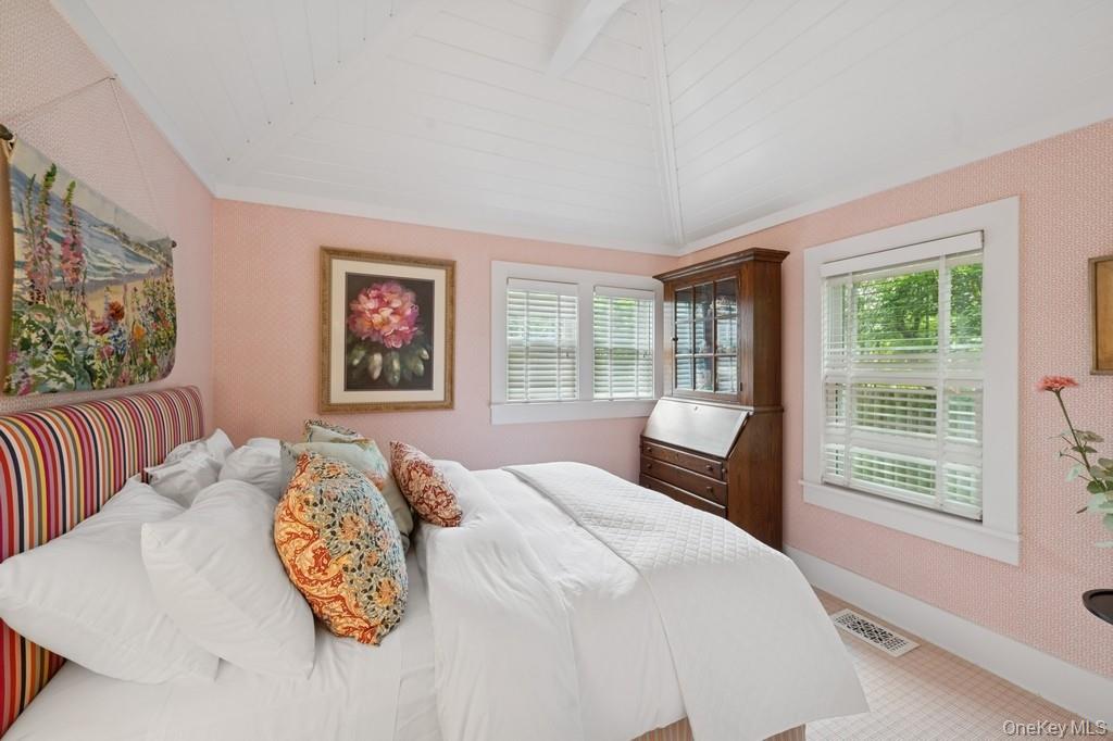 163 Halsey Street Property Photo 15