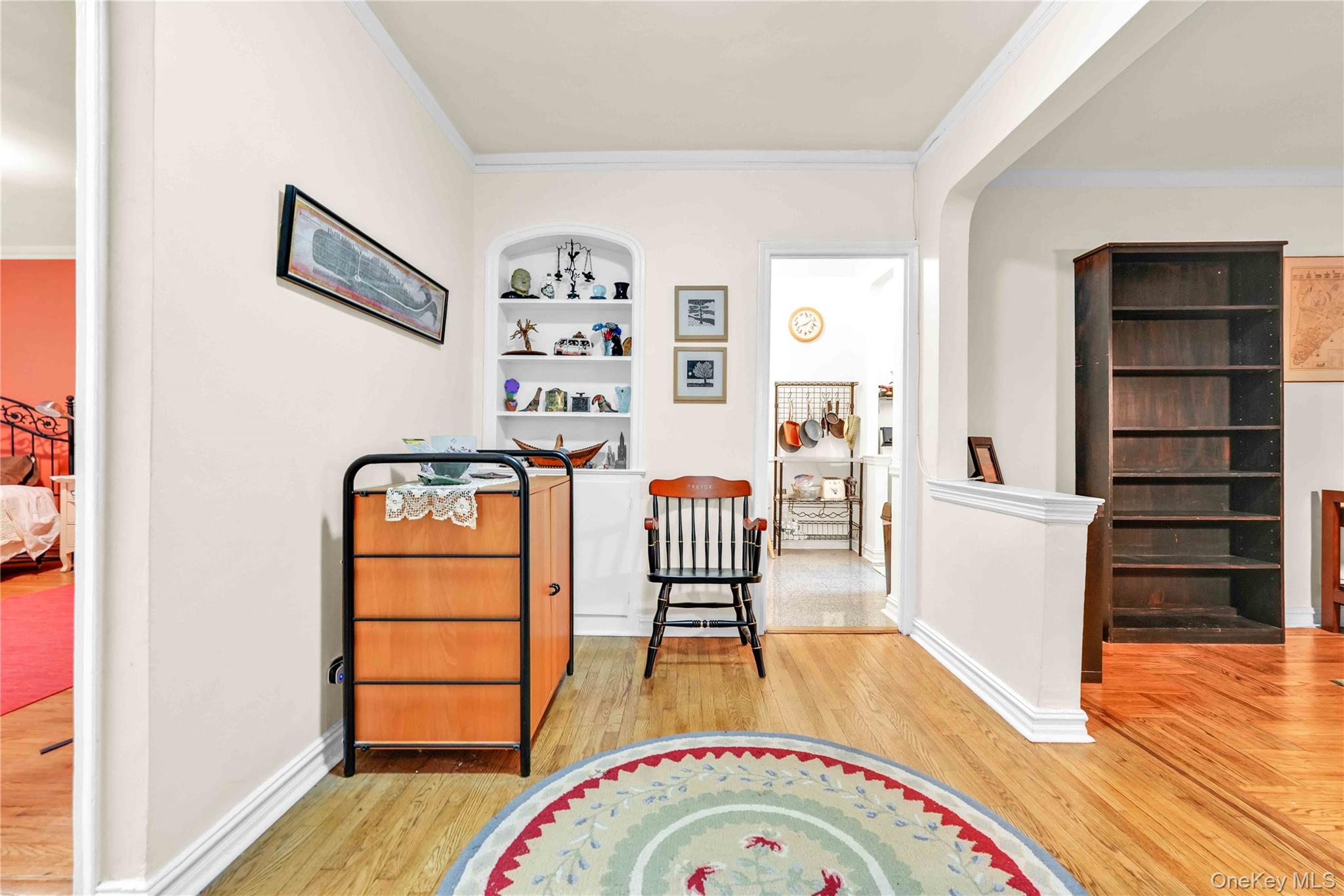84-51 Beverly Road 5p Property Photo 5