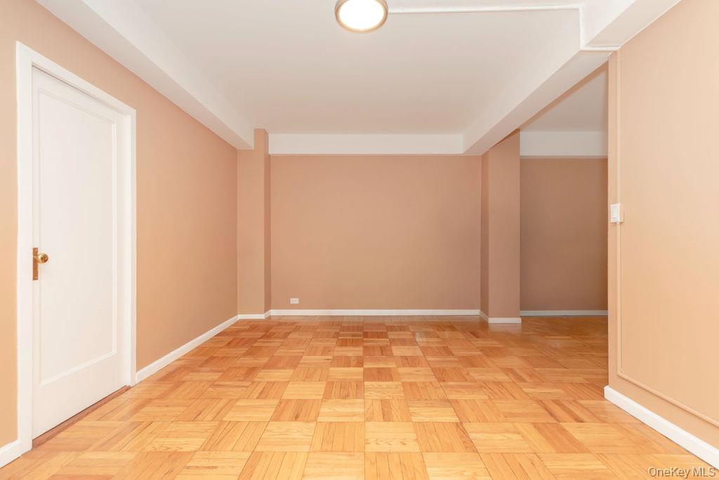1970 E Tremont Avenue 1c Property Photo 4