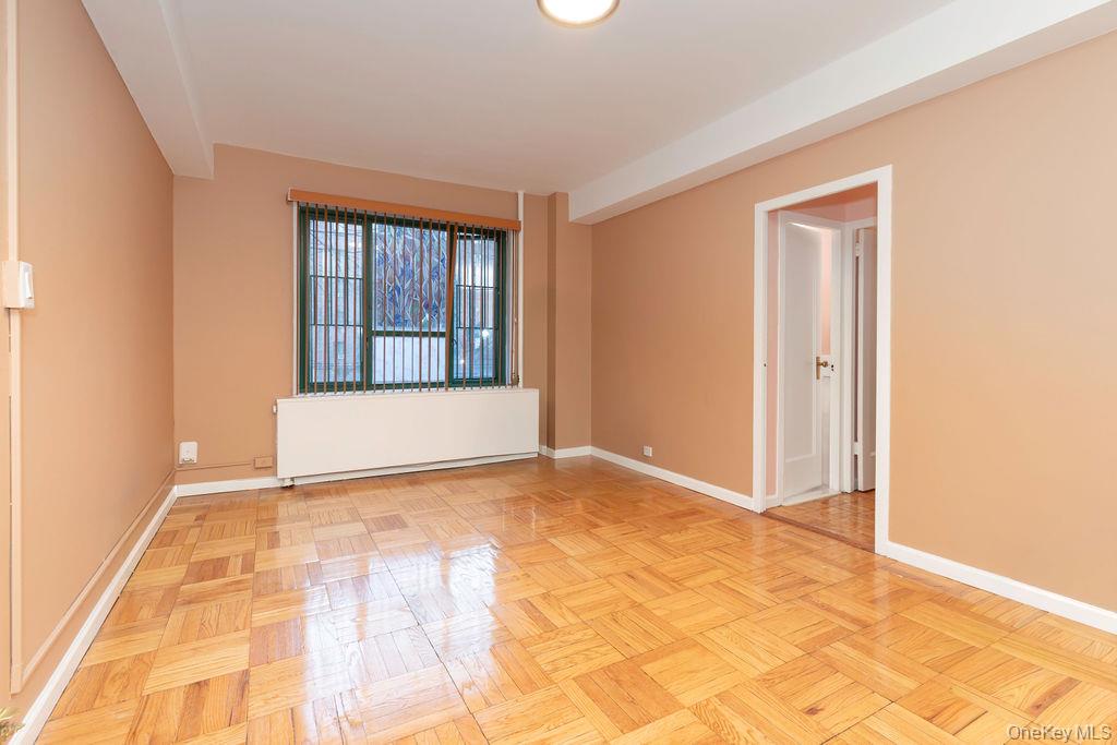 1970 E Tremont Avenue 1c Property Photo 5