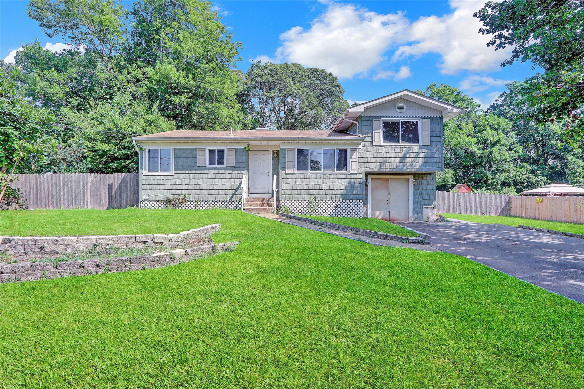 11 Halliday Road Property Photo 1