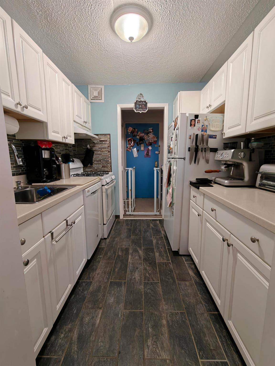 100 Diplomat Drive 5b Property Photo 1