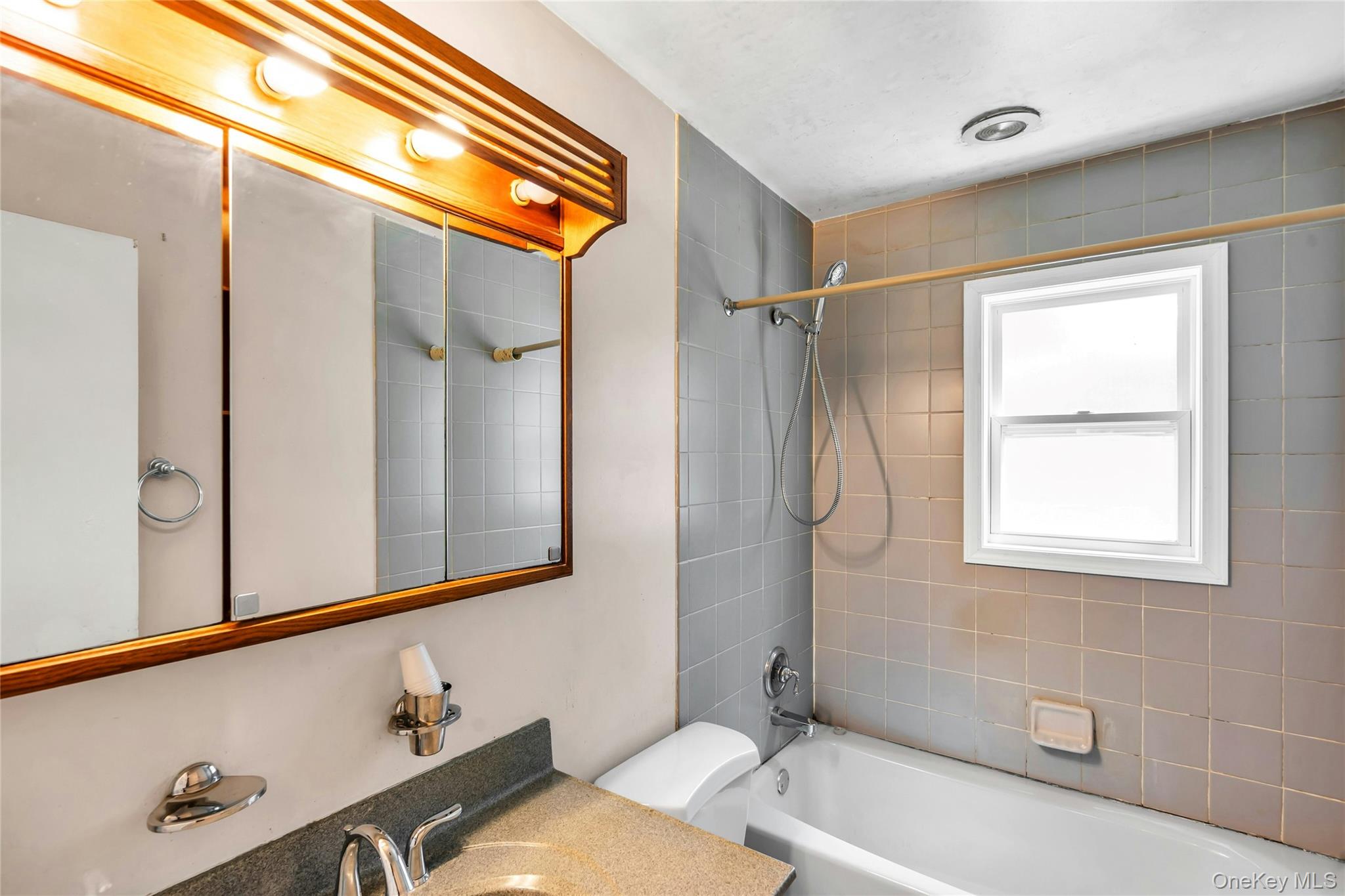 22 Robert Drive Property Photo 12