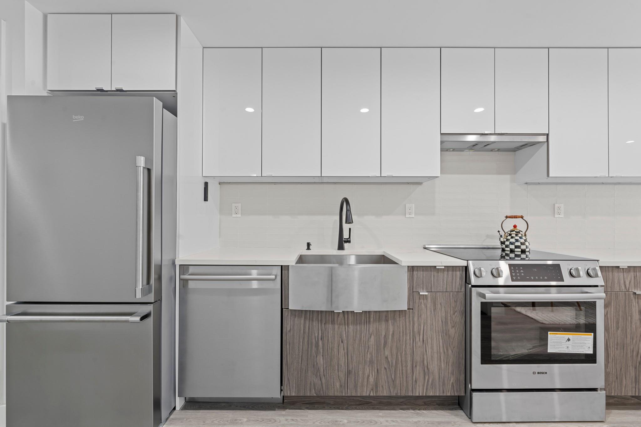 46-40 Vernon Boulevard 2b Property Photo 6