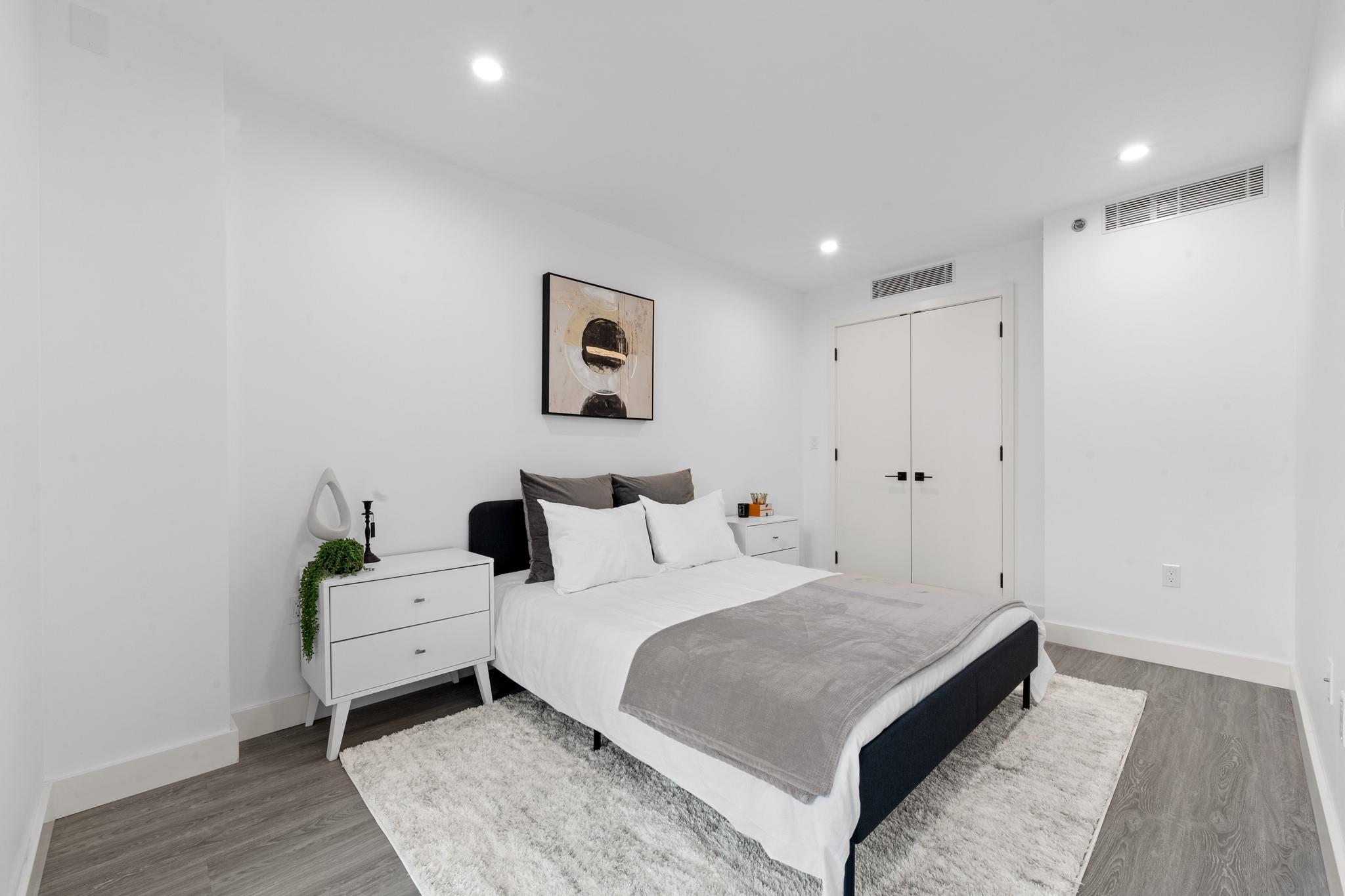 46-40 Vernon Boulevard 2b Property Photo 10