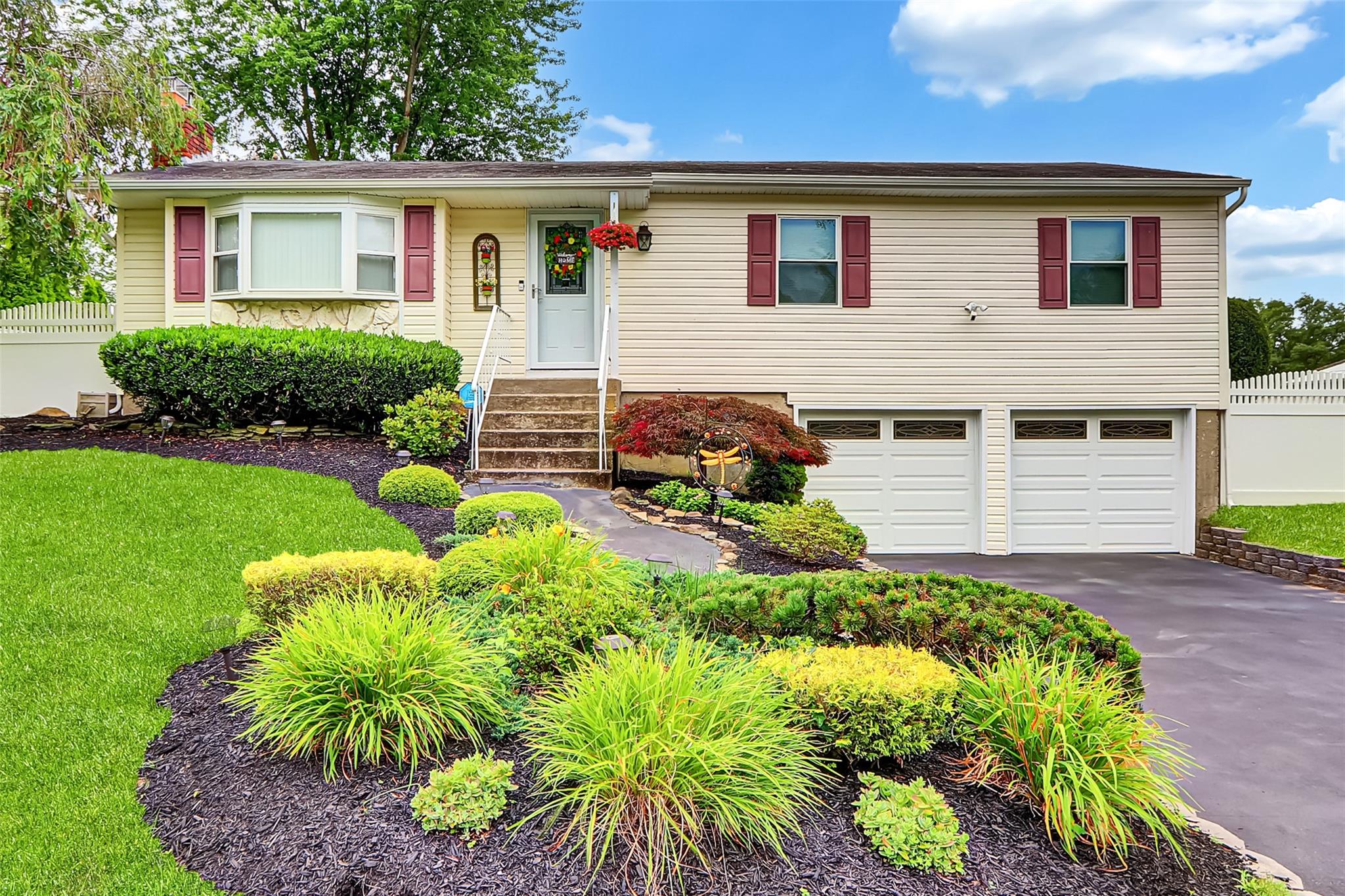 50 Brentwood Avenue Property Photo 3