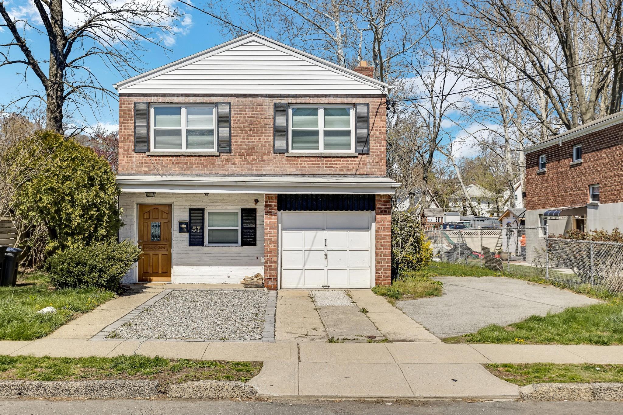 57 7th Street Property Photo 4