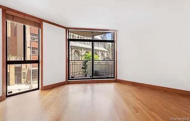 8 W 65th Street 5a Property Photo 4