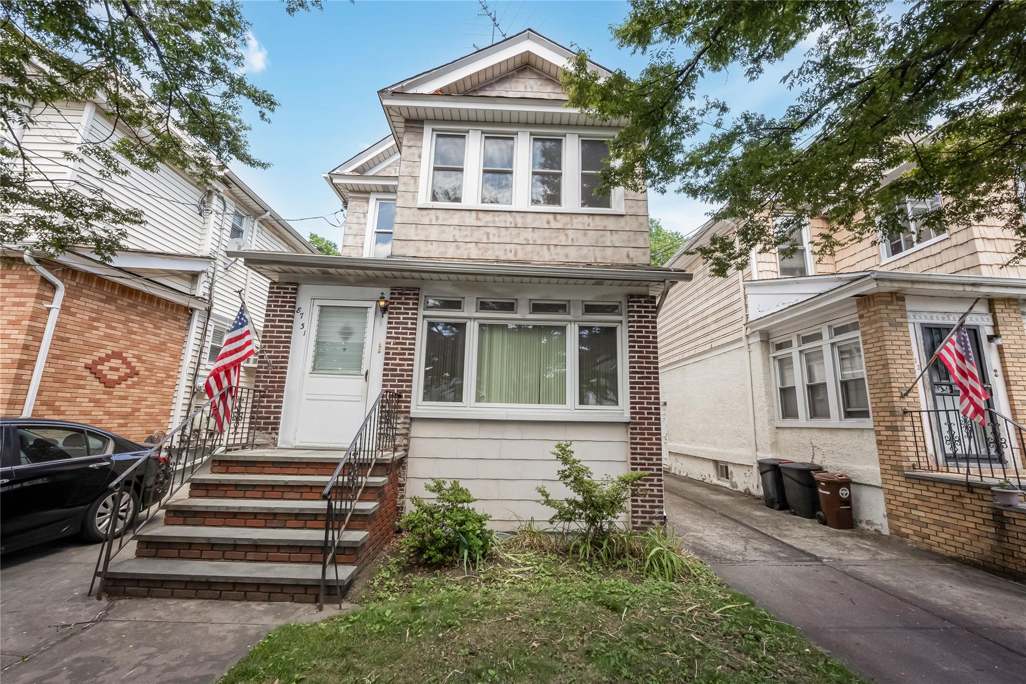 8731 98 Street Property Photo 1