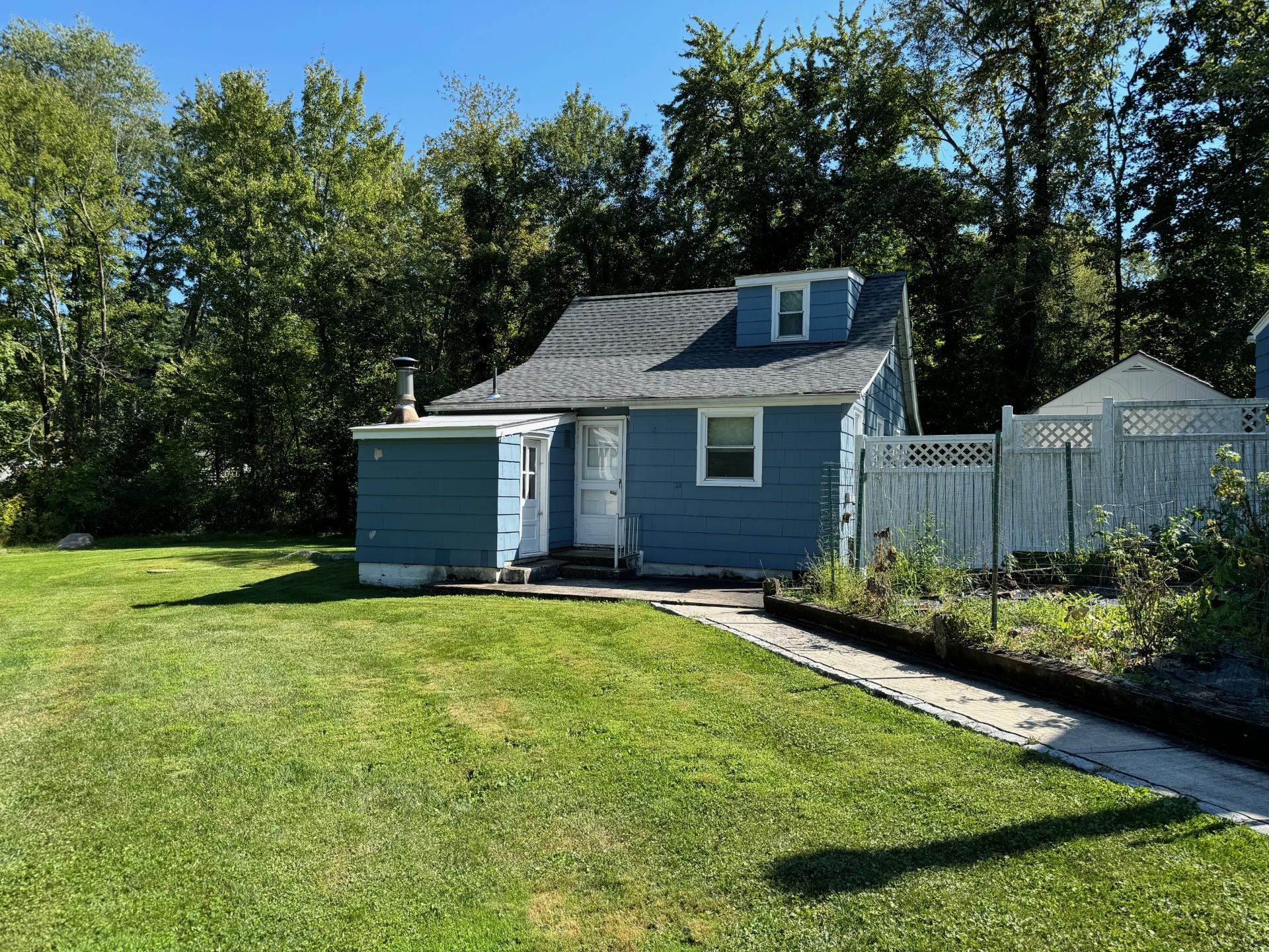 19 Townsend Road Cottage