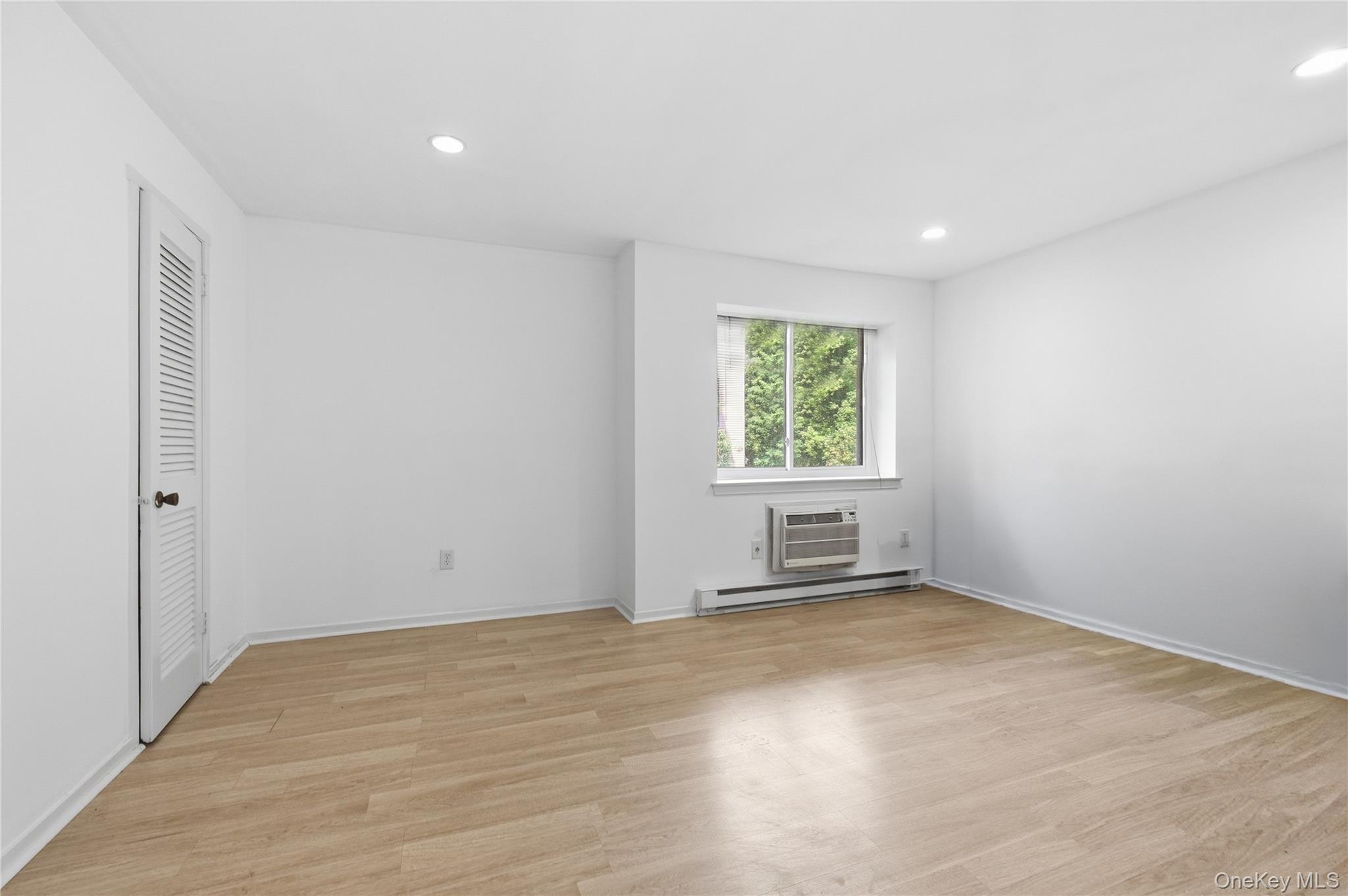 501 Village Drive Property Photo 15