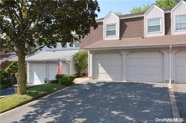 95 Woodlake Drive 95 Property Photo 1