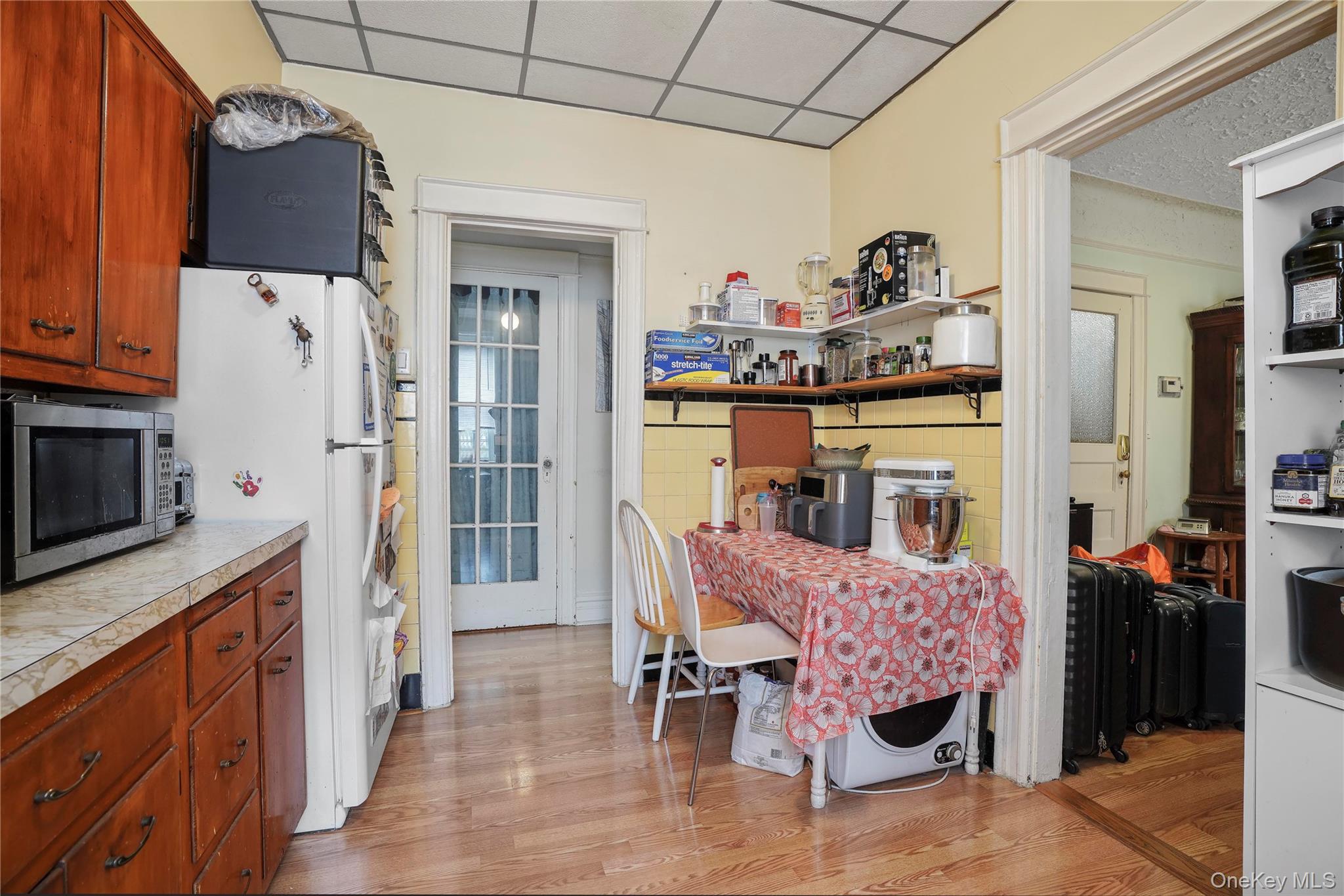 6046 Putnam Avenue Property Photo 6