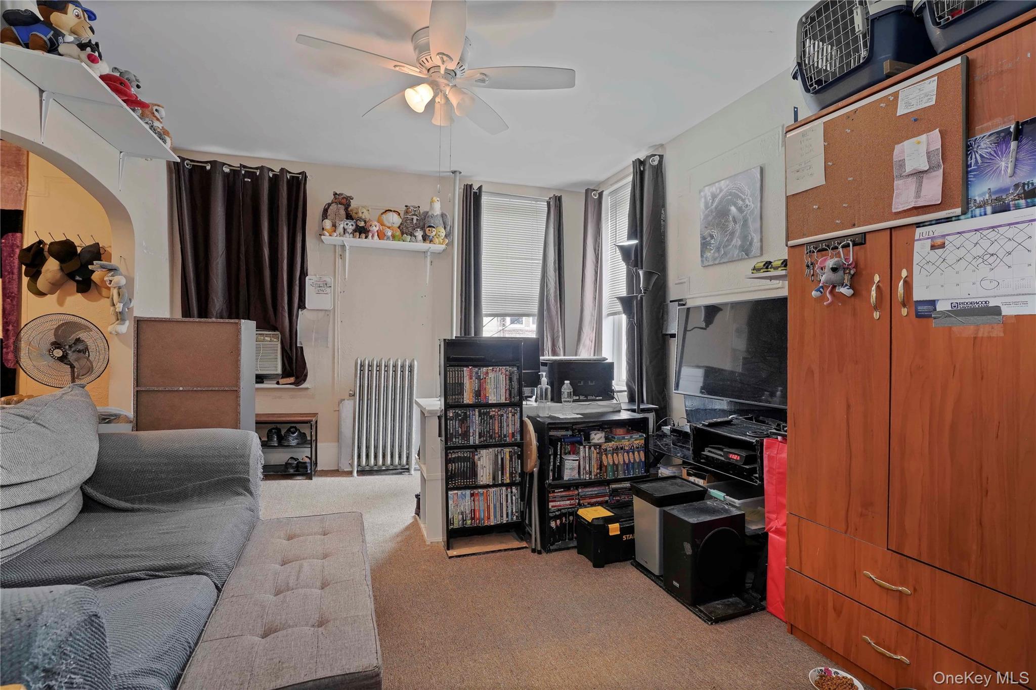 6046 Putnam Avenue Property Photo 13