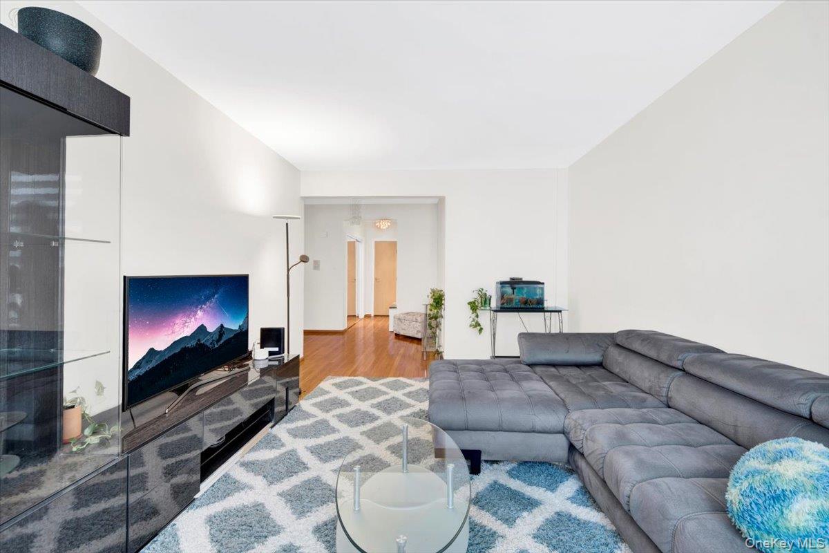 2615 Homecrest Avenue 1d Property Photo 1
