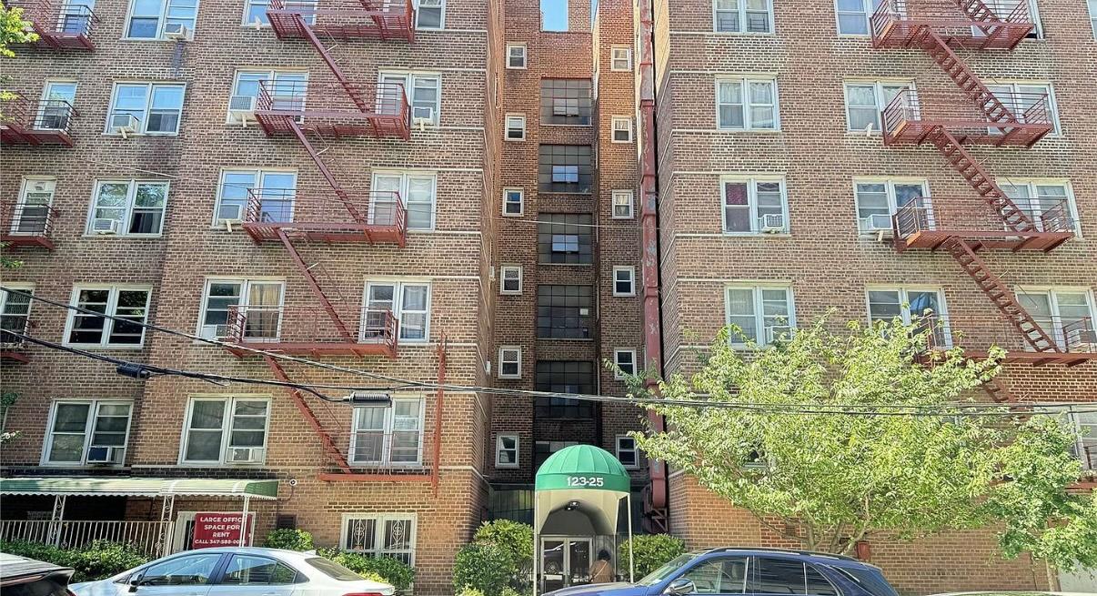 12325 82nd Avenue 2T