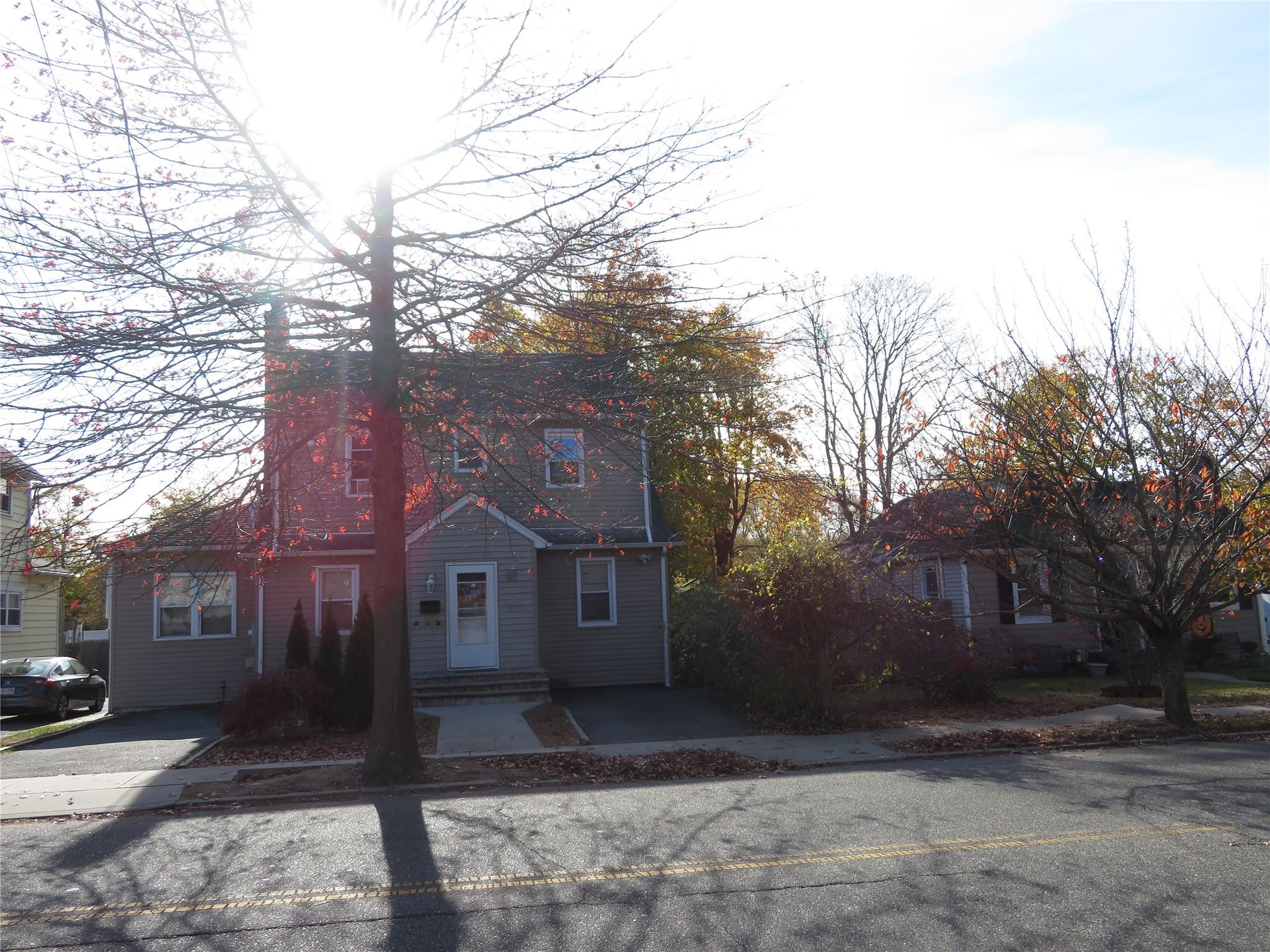 356 Brook Avenue Property Photo 1