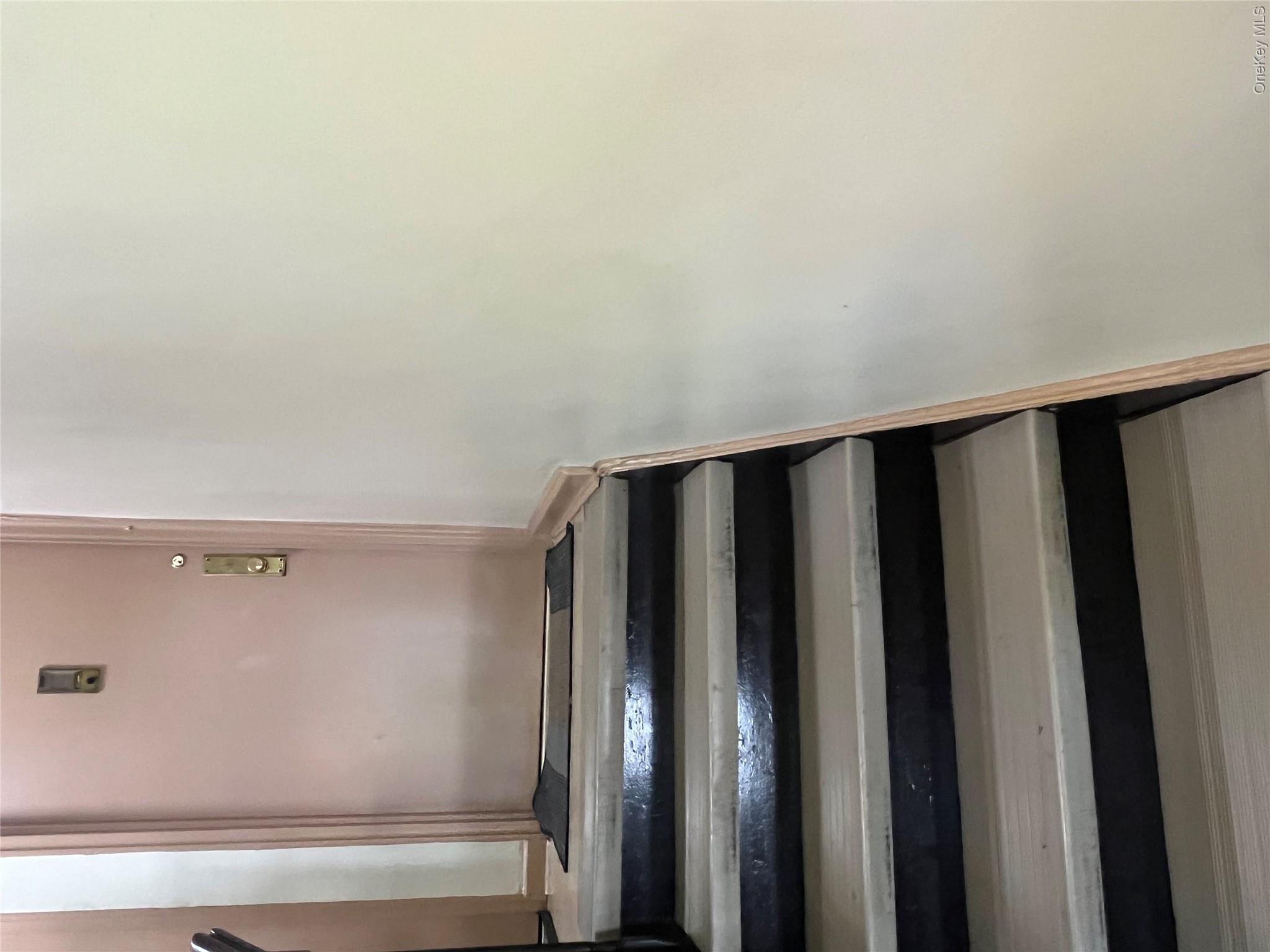 90-32 153 Avenue 0029 Property Photo 3