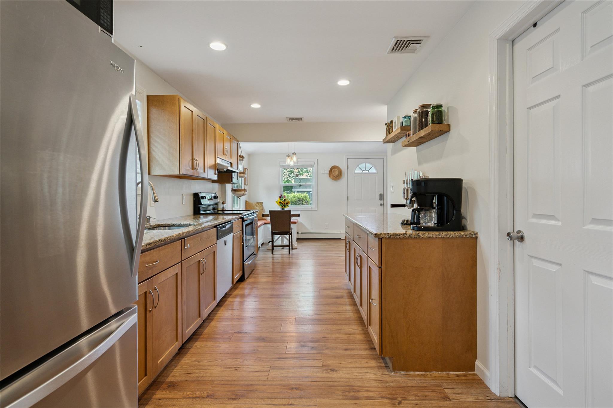 25 Woodycrest Drive Property Photo 4