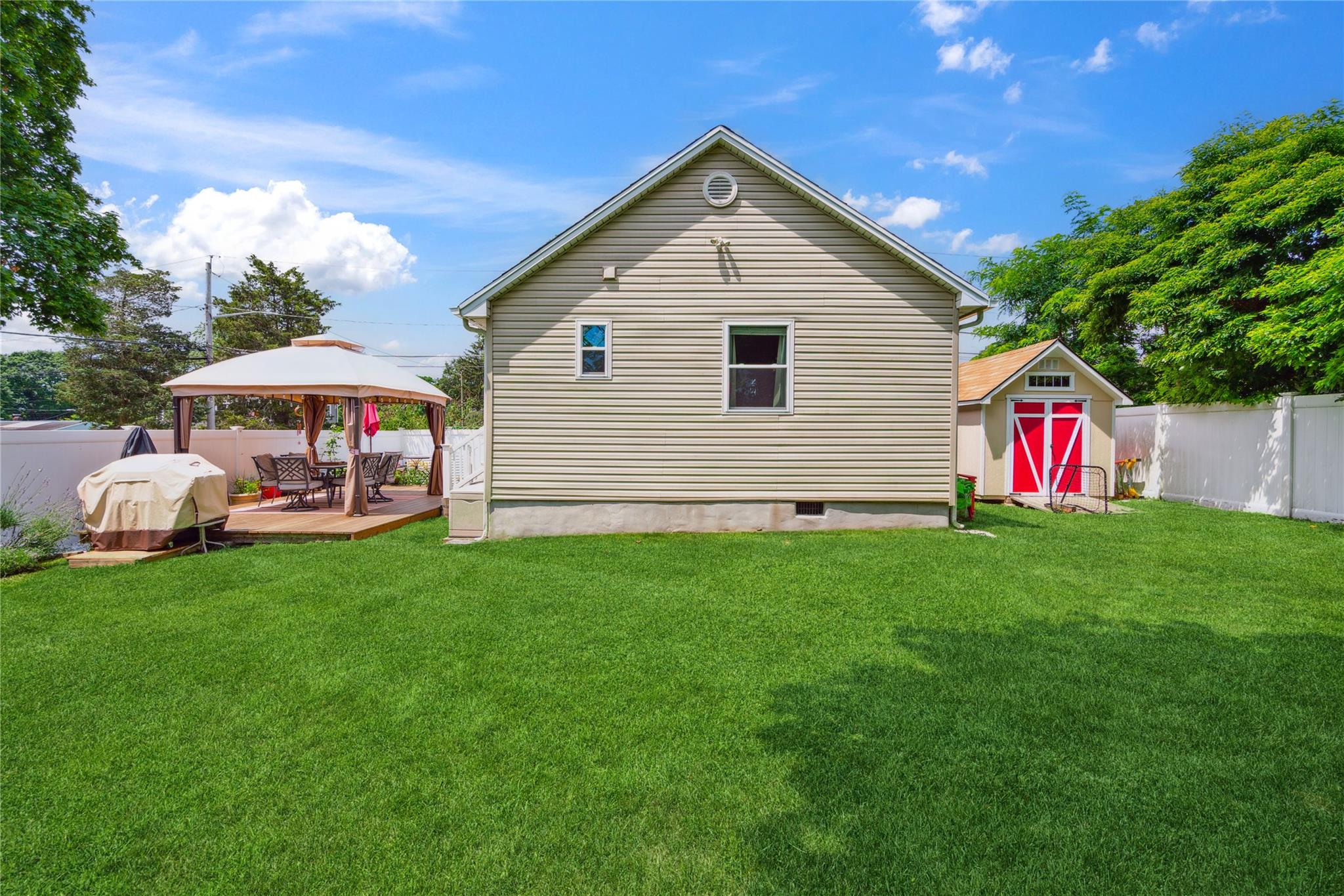 25 Woodycrest Drive Property Photo 19