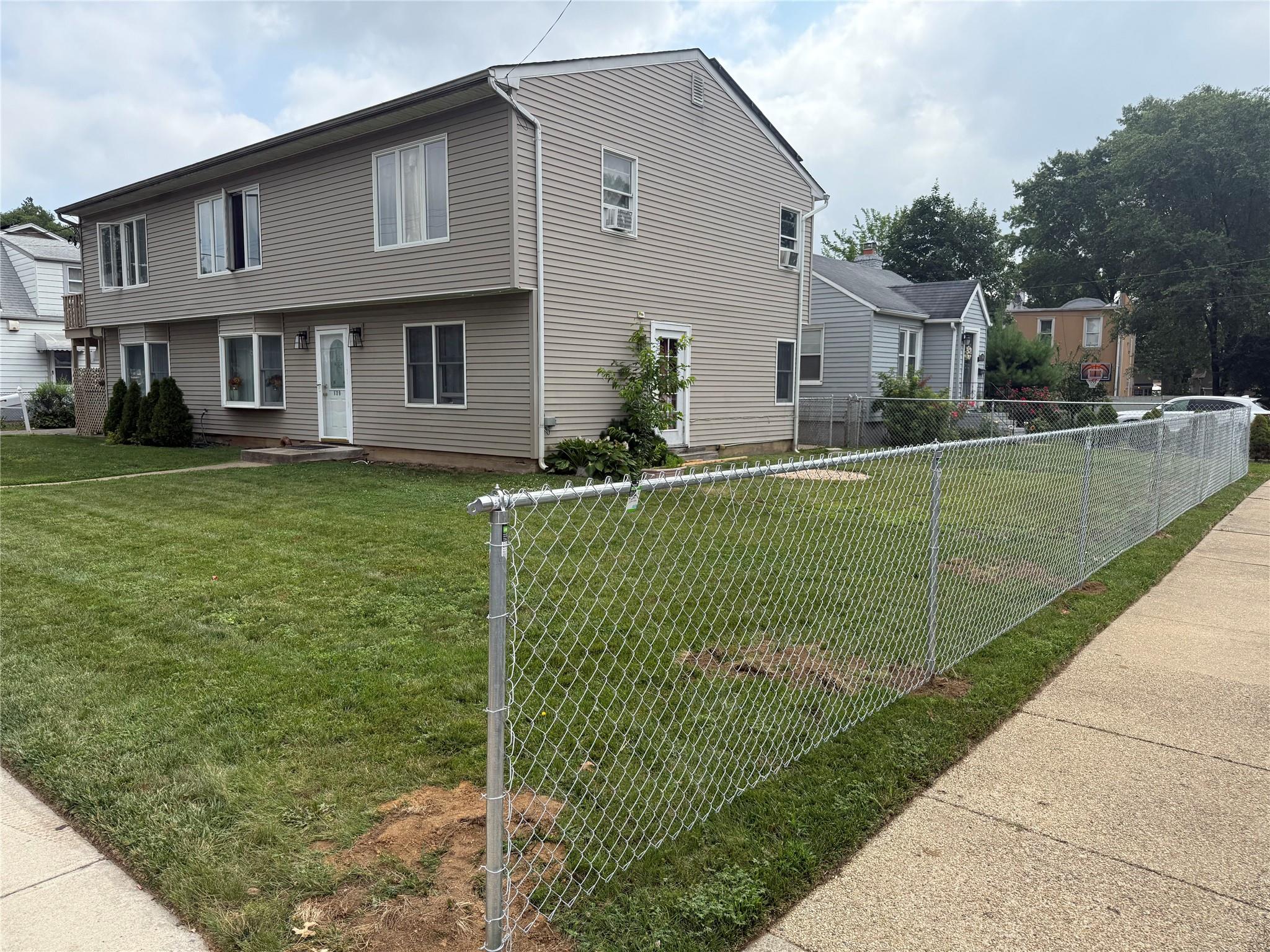 129 Stewart Street Property Photo 1