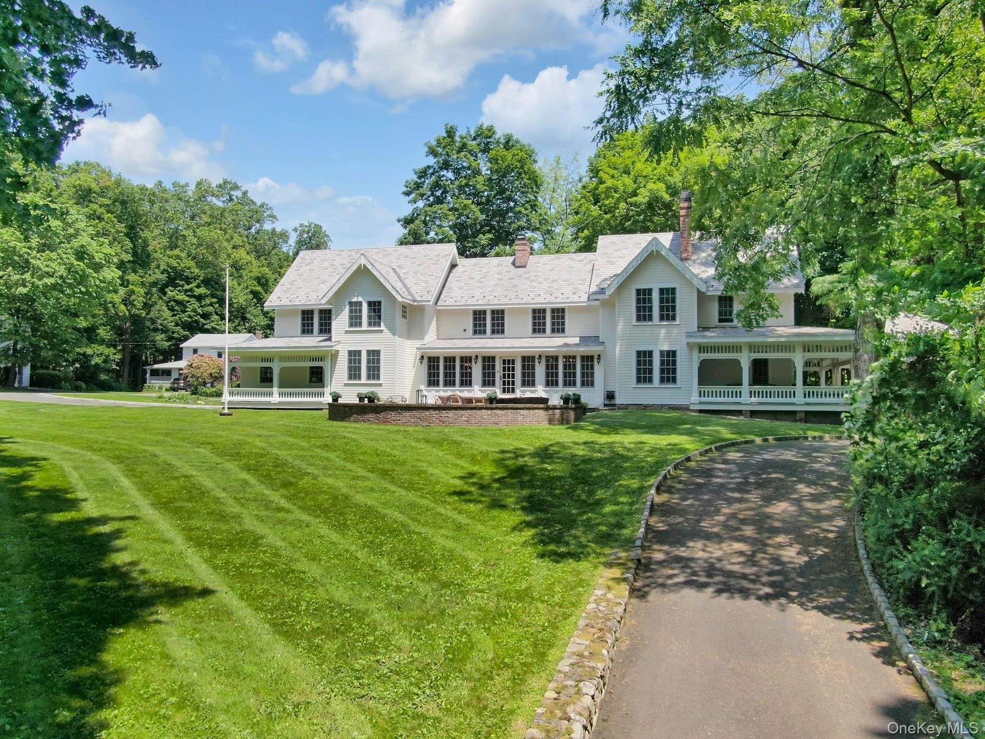 314 Haverstraw Road Property Photo 1