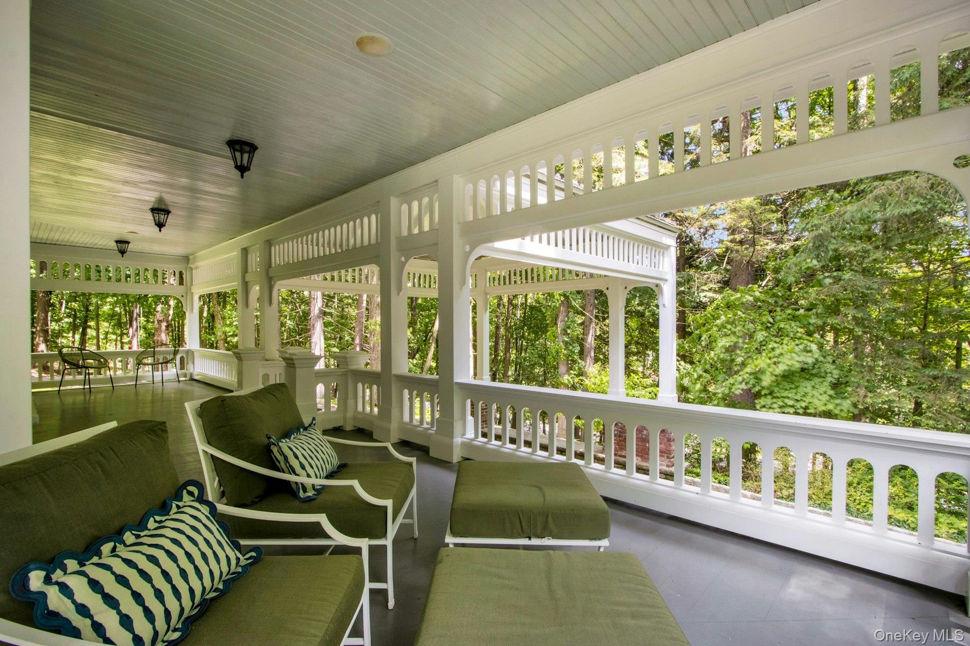 314 Haverstraw Road Property Photo 3