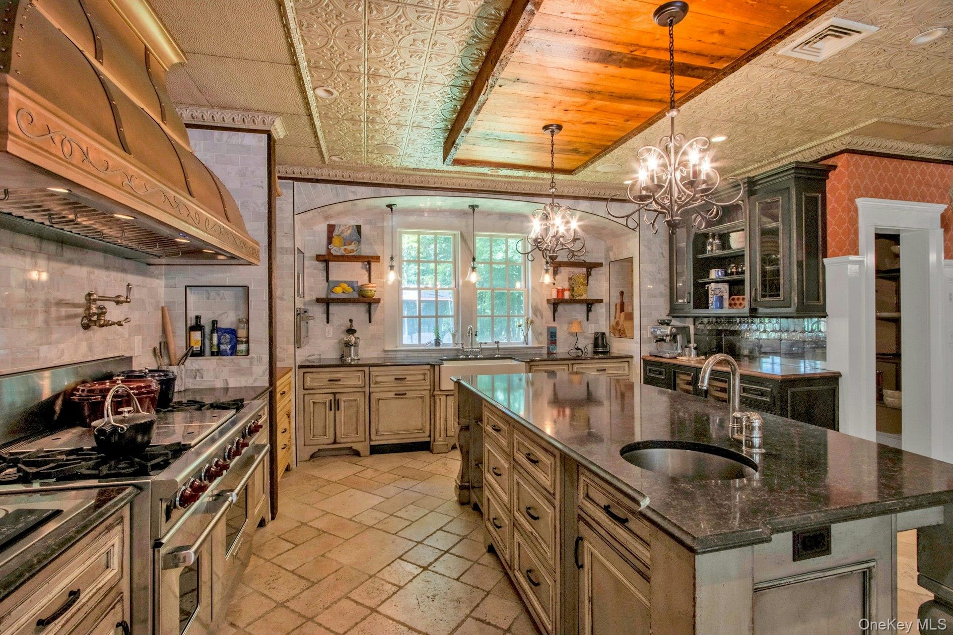 314 Haverstraw Road Property Photo 11