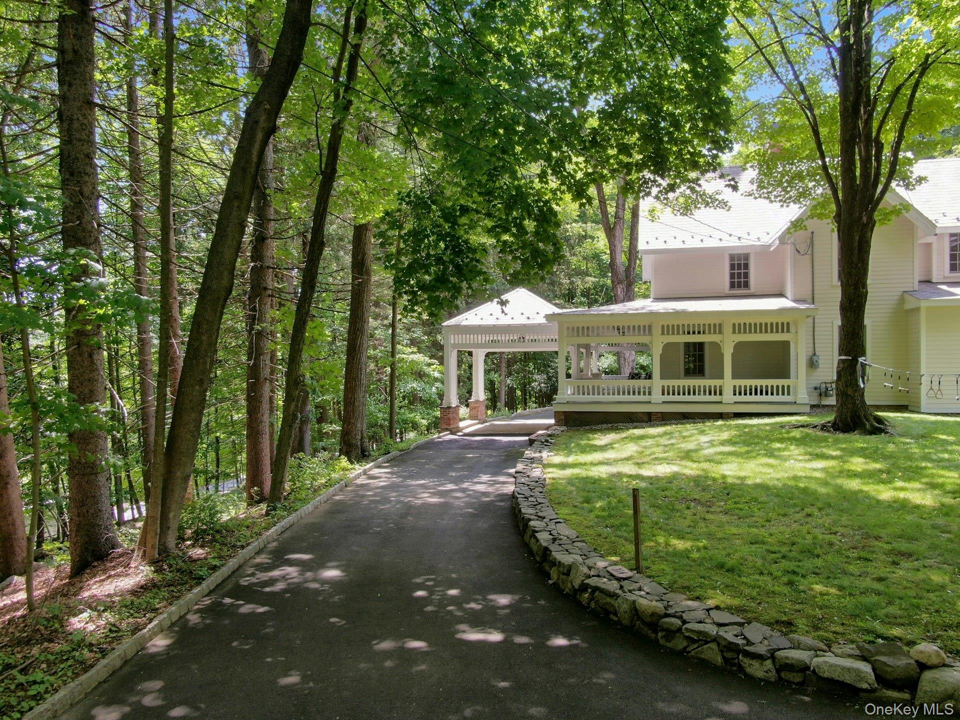 314 Haverstraw Road Property Photo 41