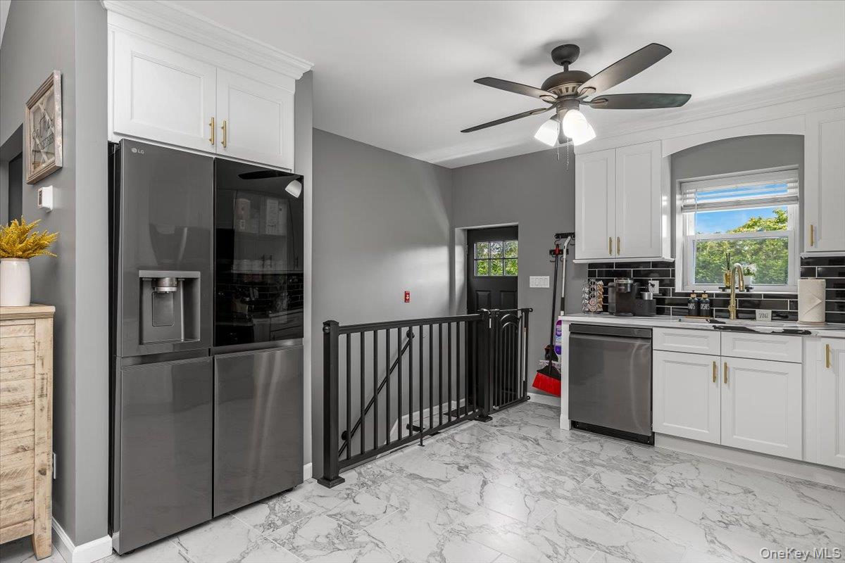 154 Mac Arthur Boulevard Property Photo 8