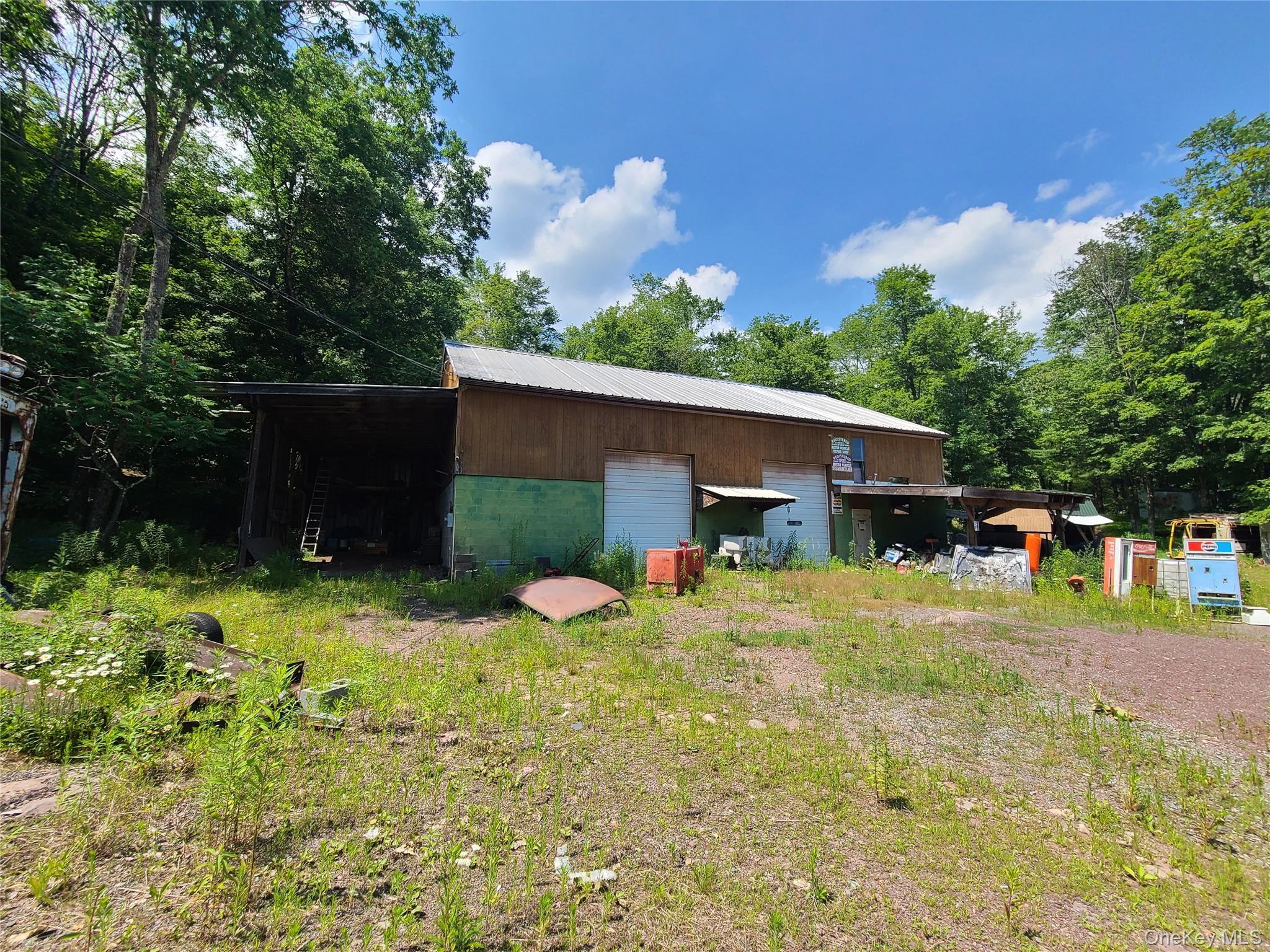 41 Martin Lane Property Photo 15