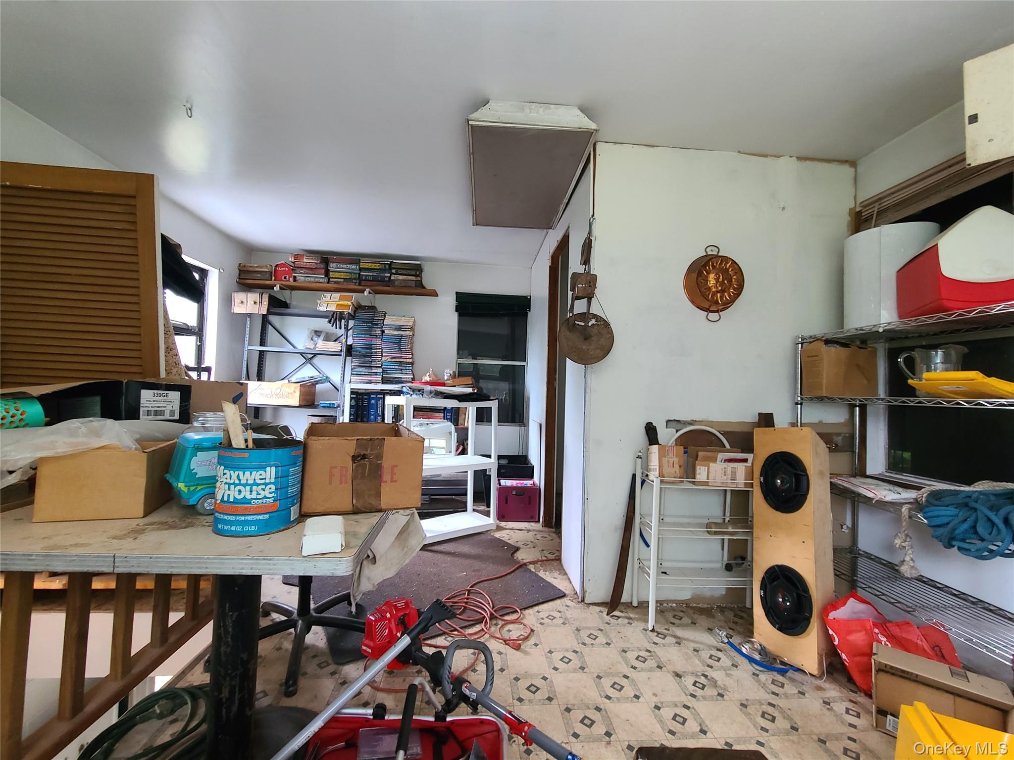 41 Martin Lane Property Photo 24