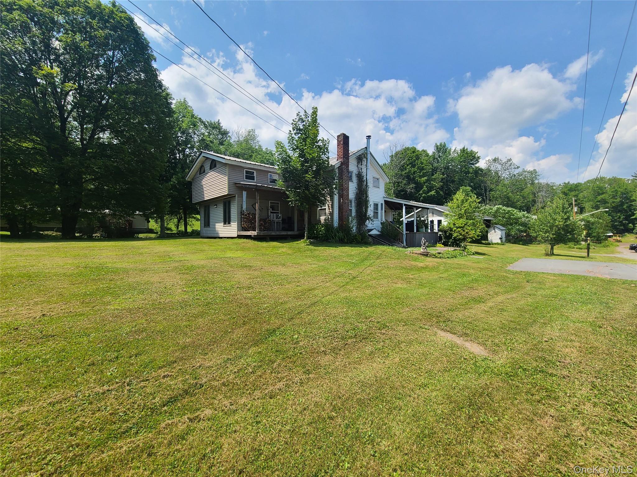 28 Martin Lane Property Photo 3