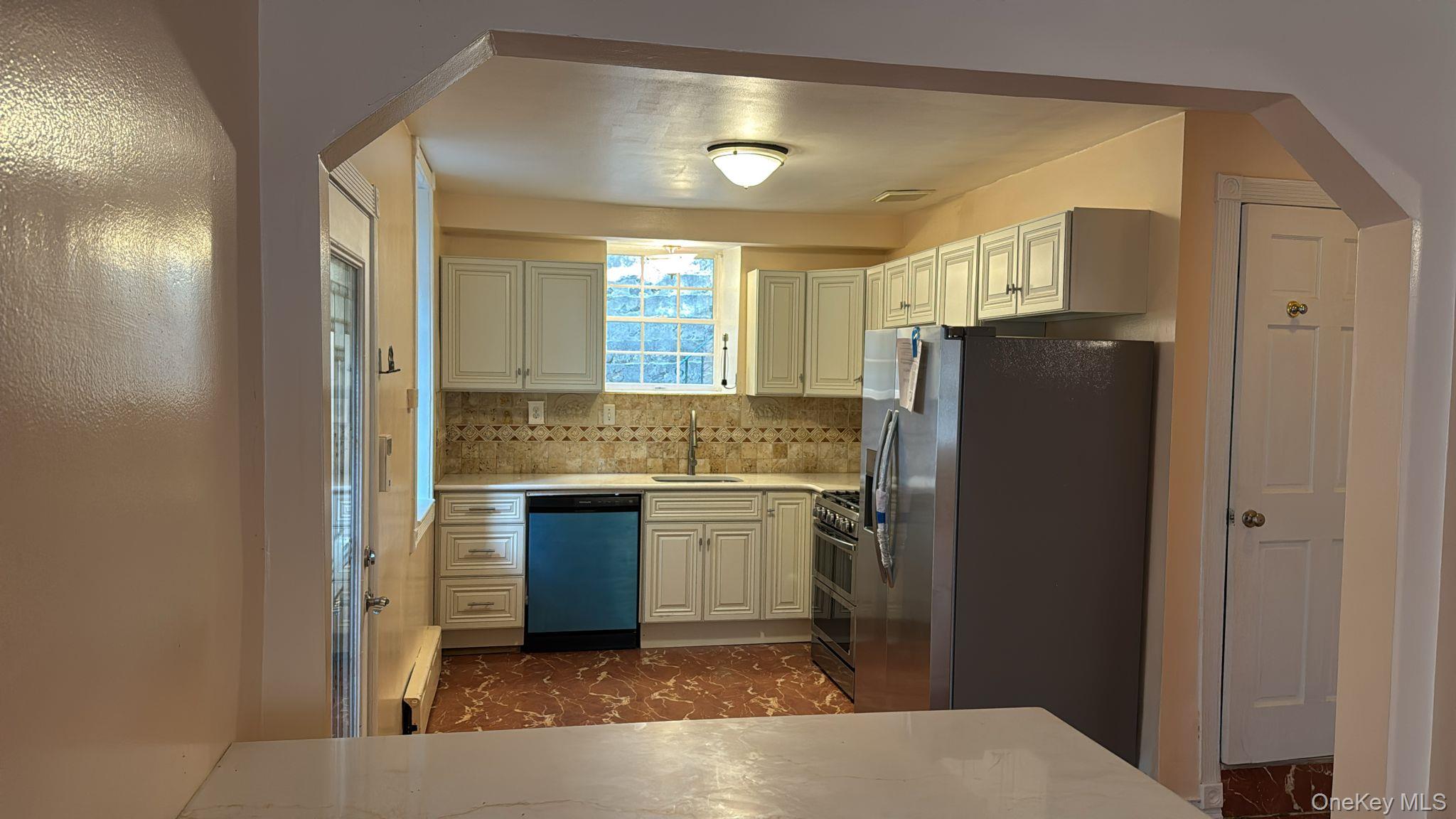 445 W Hartsdale Avenue Property Photo 27