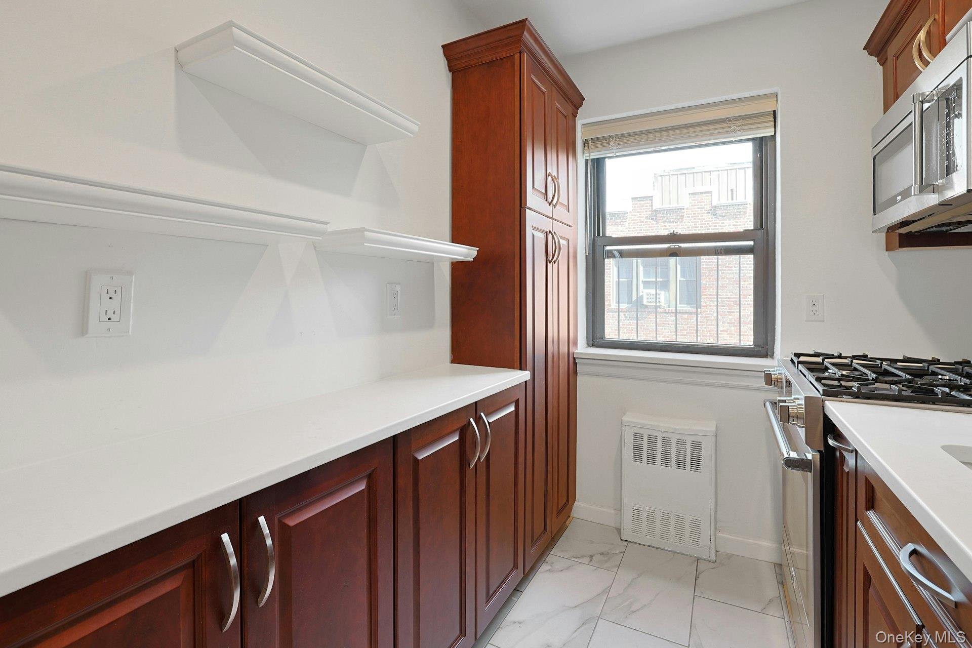 19 Old Mamaroneck Road 6m Property Photo 12