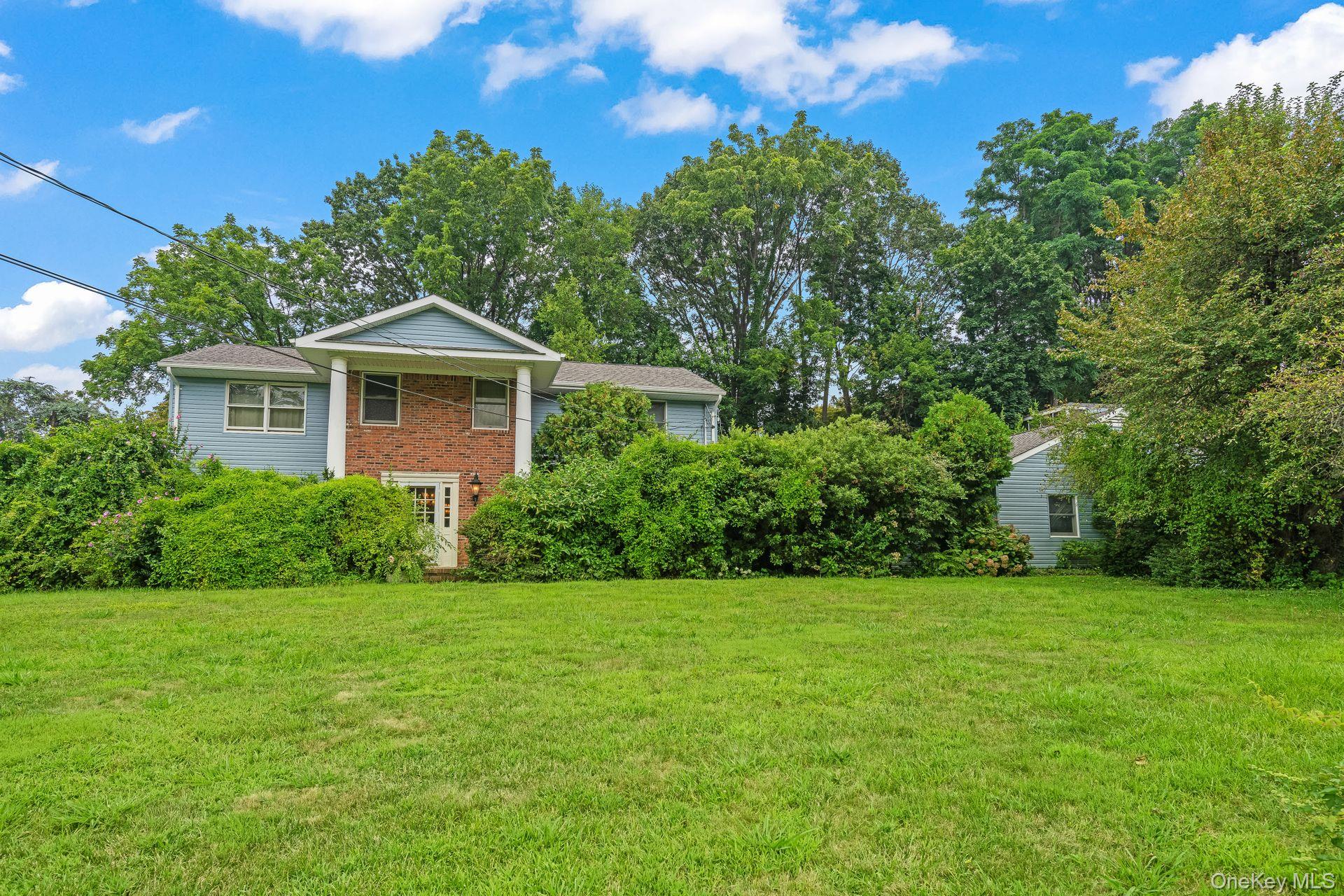 13 Whitney Circle Property Photo 1
