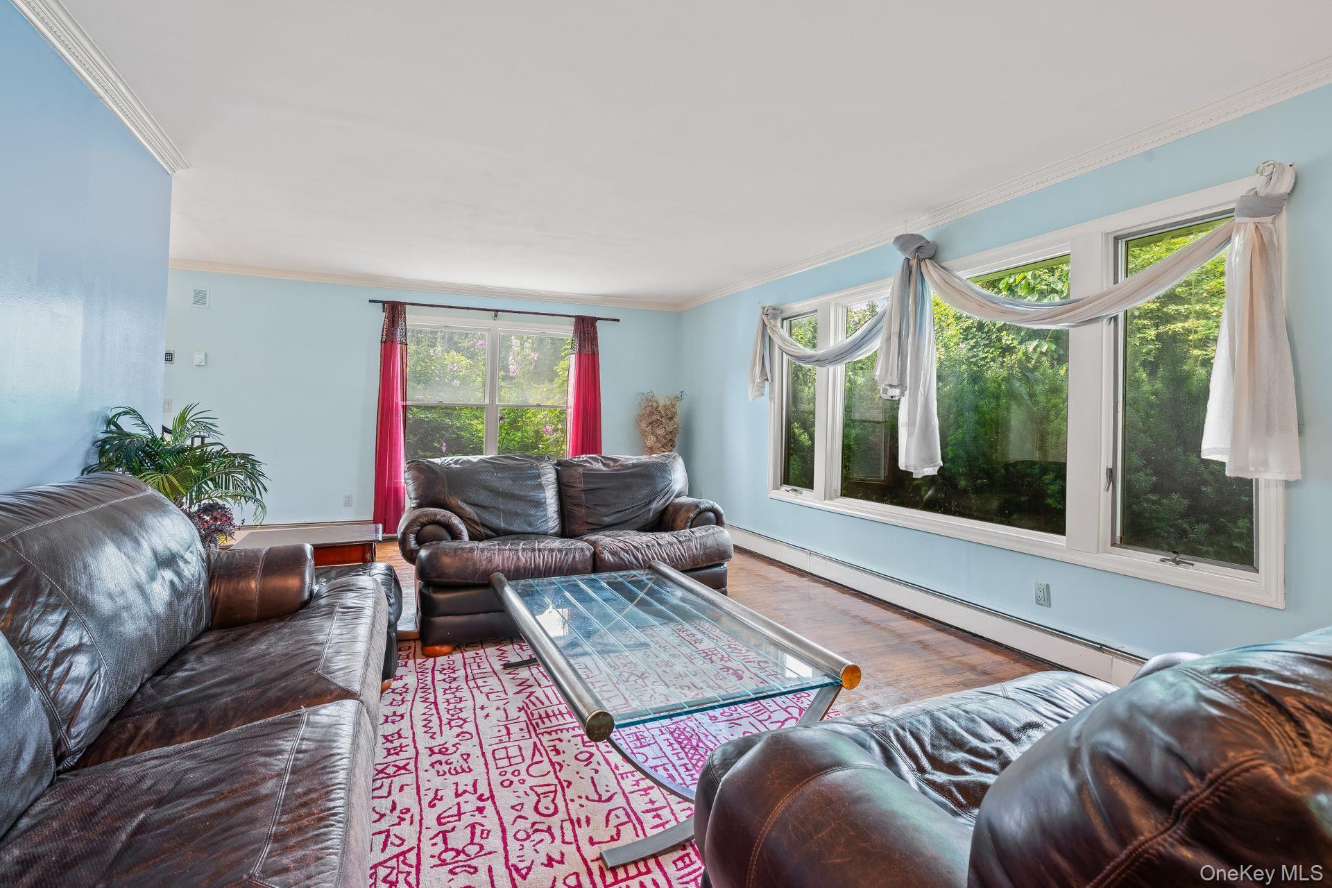 13 Whitney Circle Property Photo 8